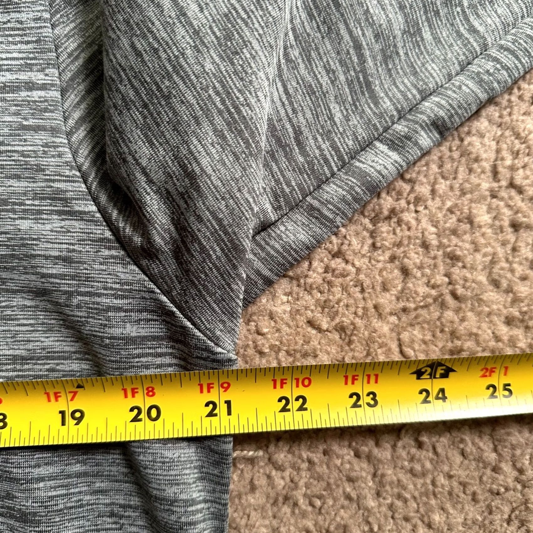Puma Puma Hoodie Mens Medium Grey Pullover Sweatshirt Long Sleeve Pocket Size US M / EU 48-50 / 2 - 7 Thumbnail