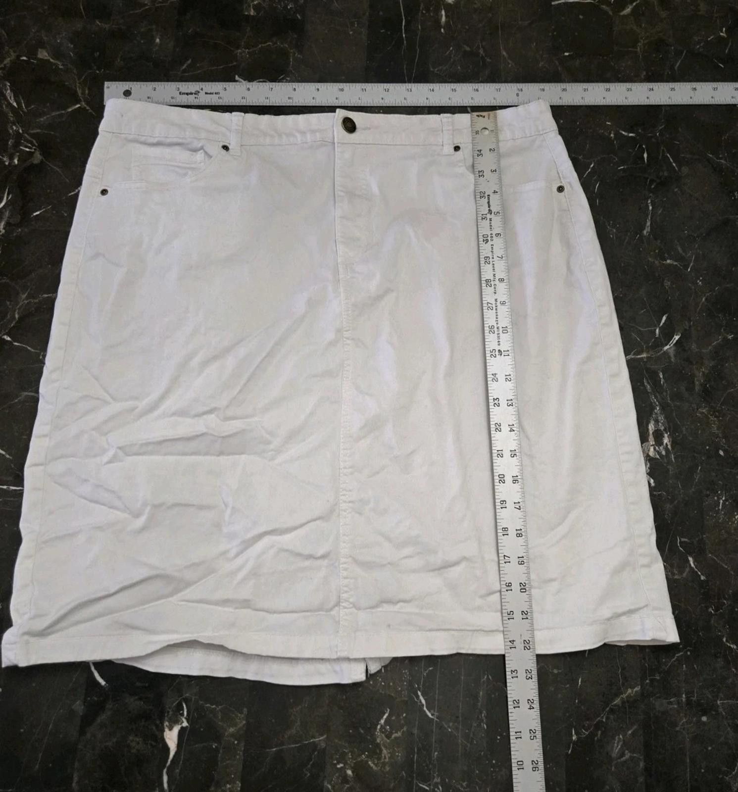 Other Laura Scott All White Skirt Knee Length Midi Straight Womens Size 38" / US 16 / IT 52 - 7 Thumbnail