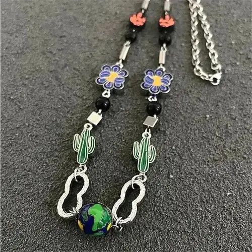 Chain x Jewelry Earth Cactus Horseshoe Flower Black Beaded Long Necklace in Silver, Men's
