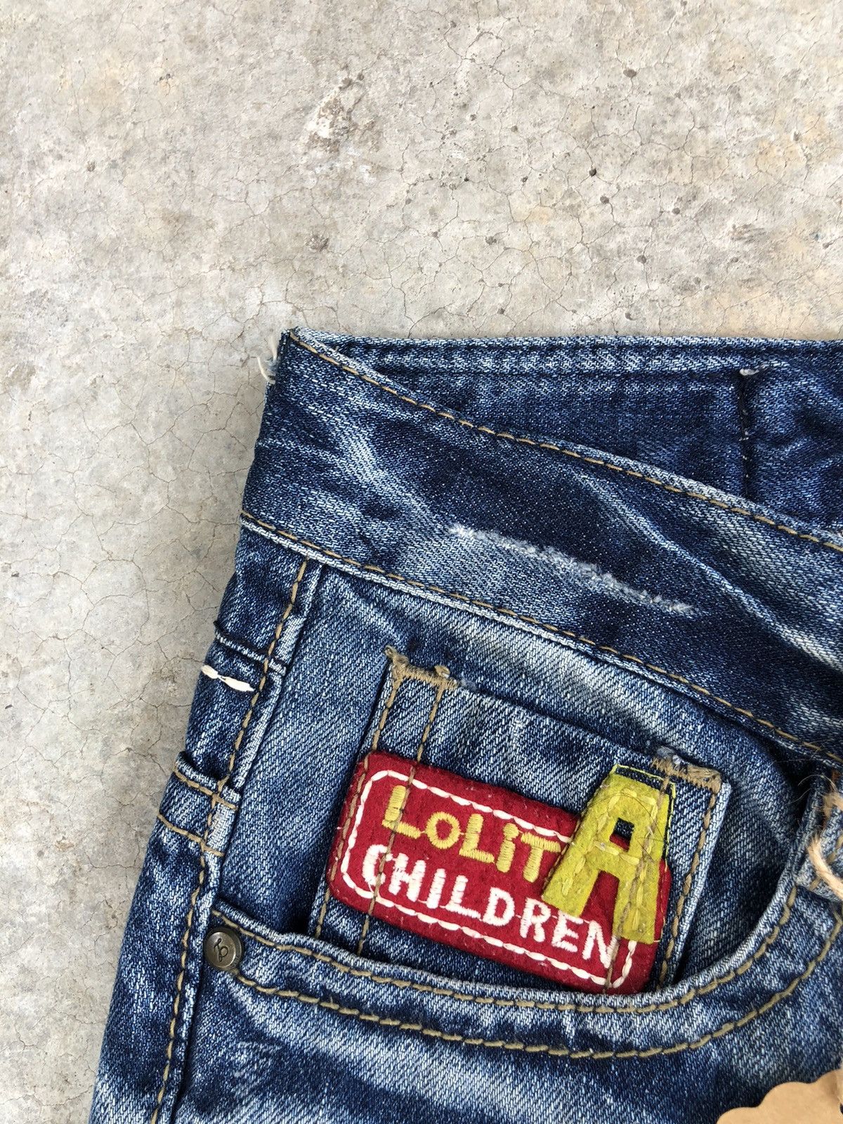 Japanese Brand Yoshitomo Nara Lolita Distressed Jeans Size US 31 - 13 Thumbnail