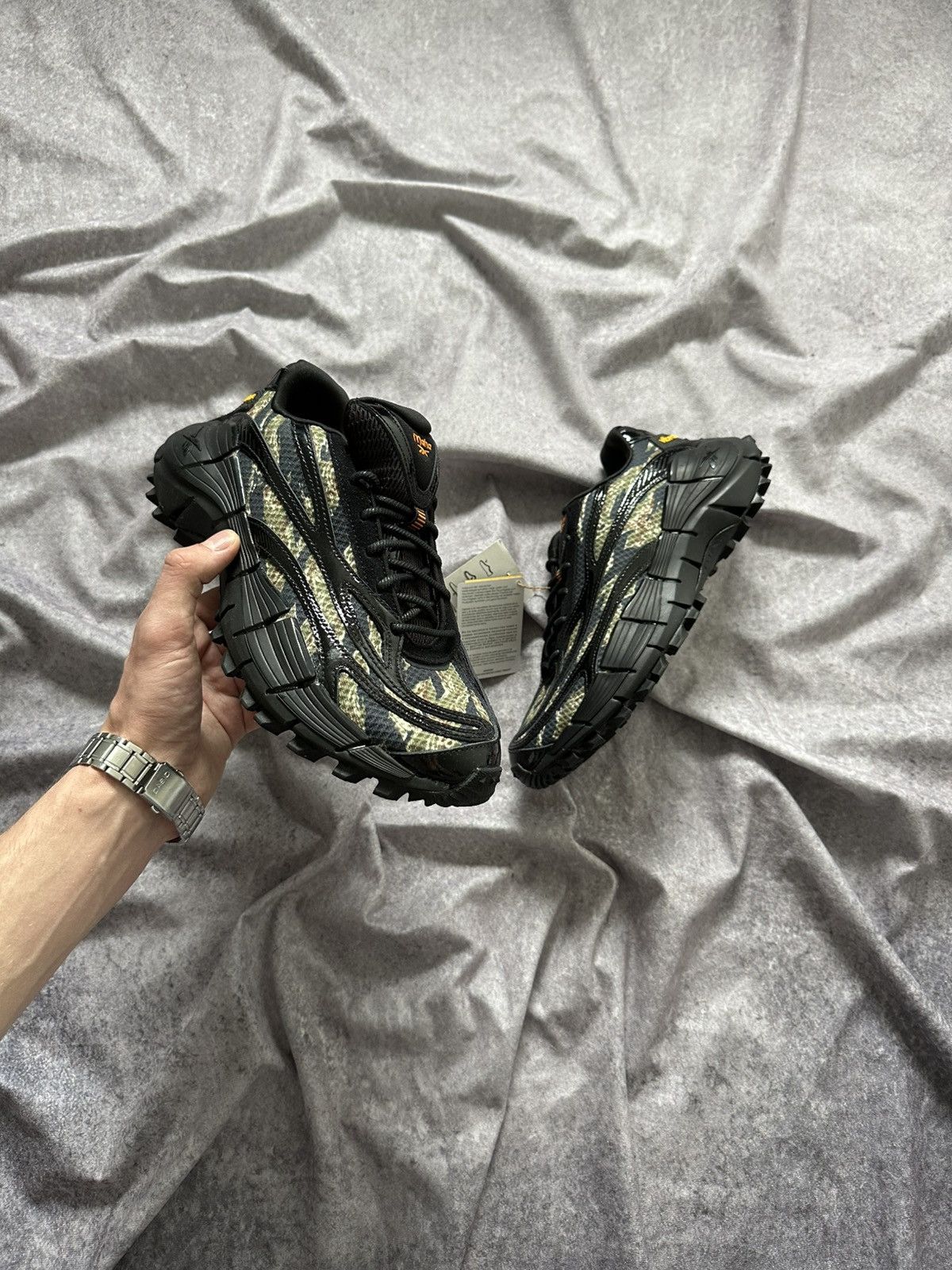Maharishi Maharishi x Reebok Zig Kinetica 2.5 Tiger Camo Sneakers Size US 7.5 / EU 40-41 - 2 Thumbnail