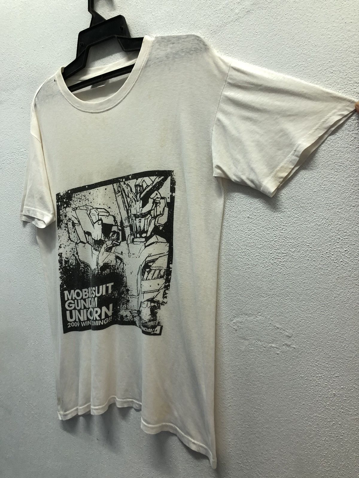 Anime Vintage Mobile Suit Gundam Unicorn 2009 Winter Coming Shirt Size US M / EU 48-50 / 2 - 5 Thumbnail