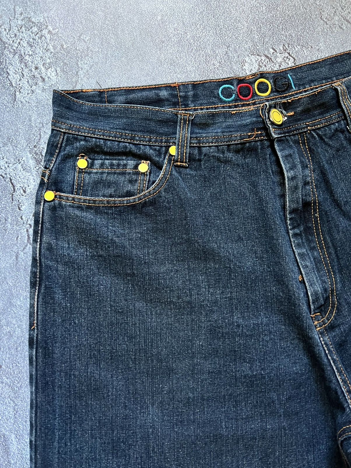 Coogi 90s Vintage Jeans Shorts Sweater Embroidered Big Logo Baggy Size US 40 / EU 56 - 12 Thumbnail