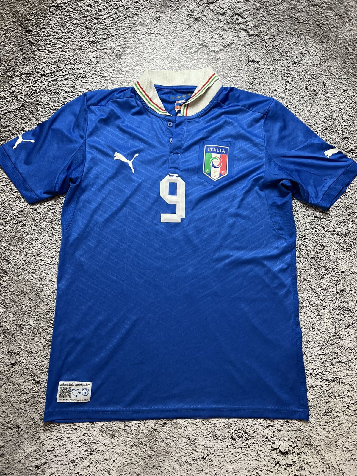 2011-2013 Italy national team Mario Balotelli puma jersey