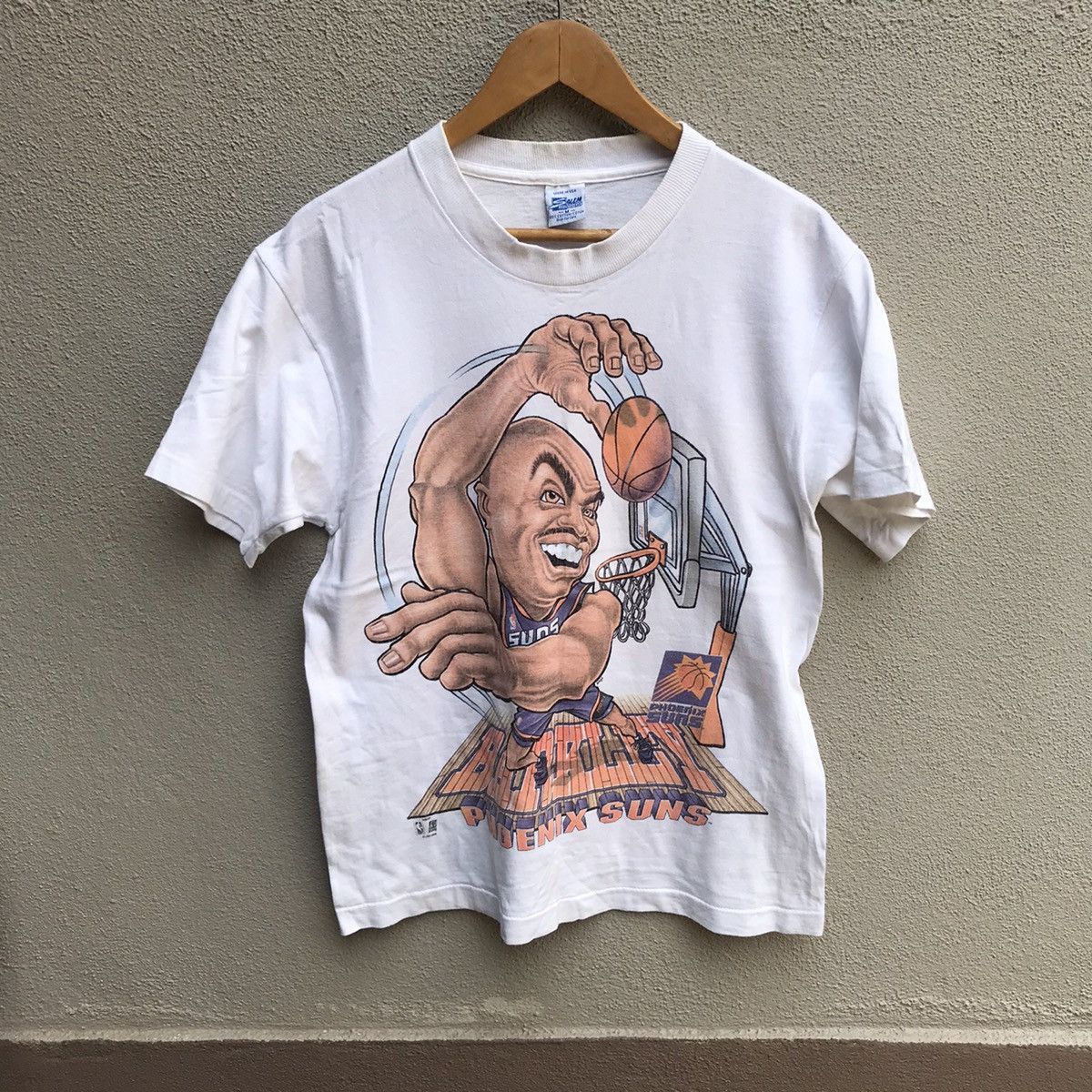 NBA Vintage 90s CHARLES BARKLEY nba tee phoenix suns Size US M / EU 48-50 / 2 - 1 Thumbnail