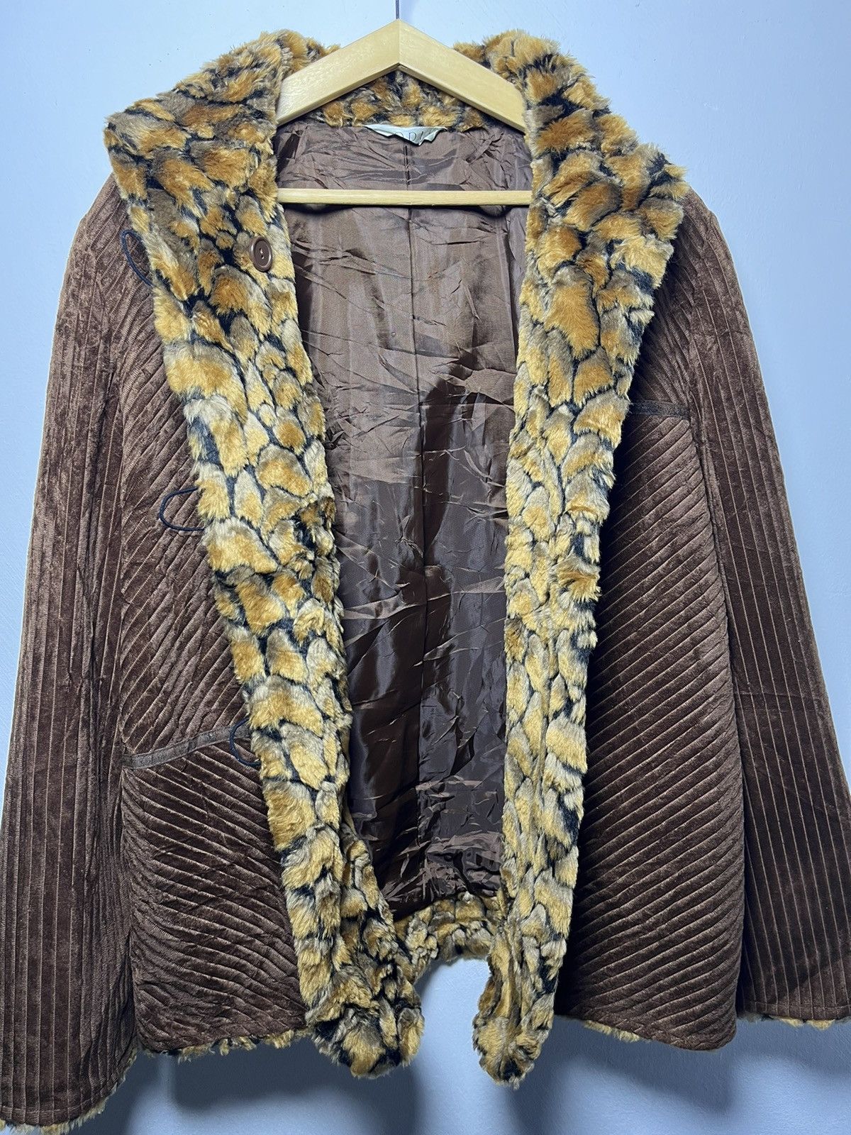 Japanese Brand Jacket leopard like guilty parties Size US L / EU 52-54 / 3 - 3 Thumbnail