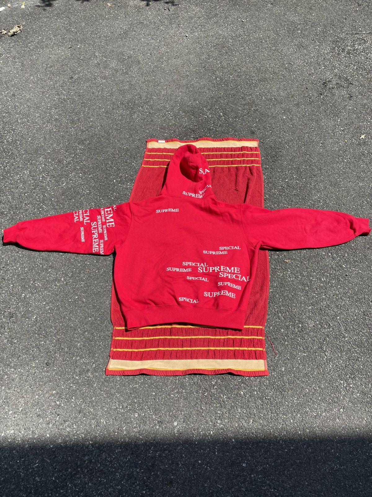 Supreme Special supreme hoodie Size US M / EU 48-50 / 2 - 2 Thumbnail