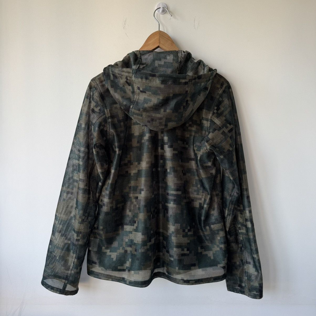 Beauty Beast Beauty beast 90s digital camo mesh jacket Size US M / EU 48-50 / 2 - 5 Thumbnail