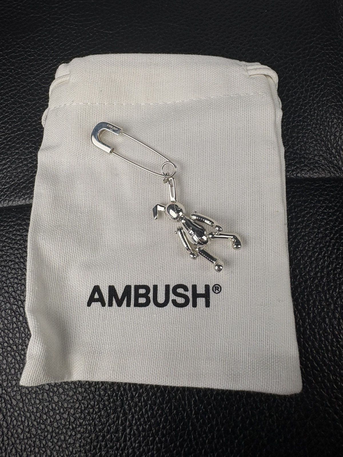 Ambush Design AMBUSH Exclusive Silver Single Bunny Charm Earring pendant Size ONE SIZE - 11 Thumbnail