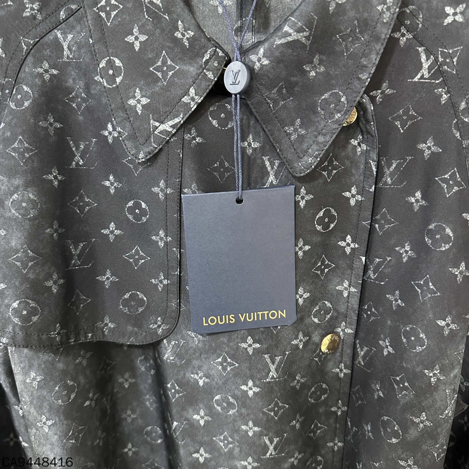Louis Vuitton LV Monogram print long coat 36 Size XS / US 0-2 / IT 36-38 - 6 Thumbnail