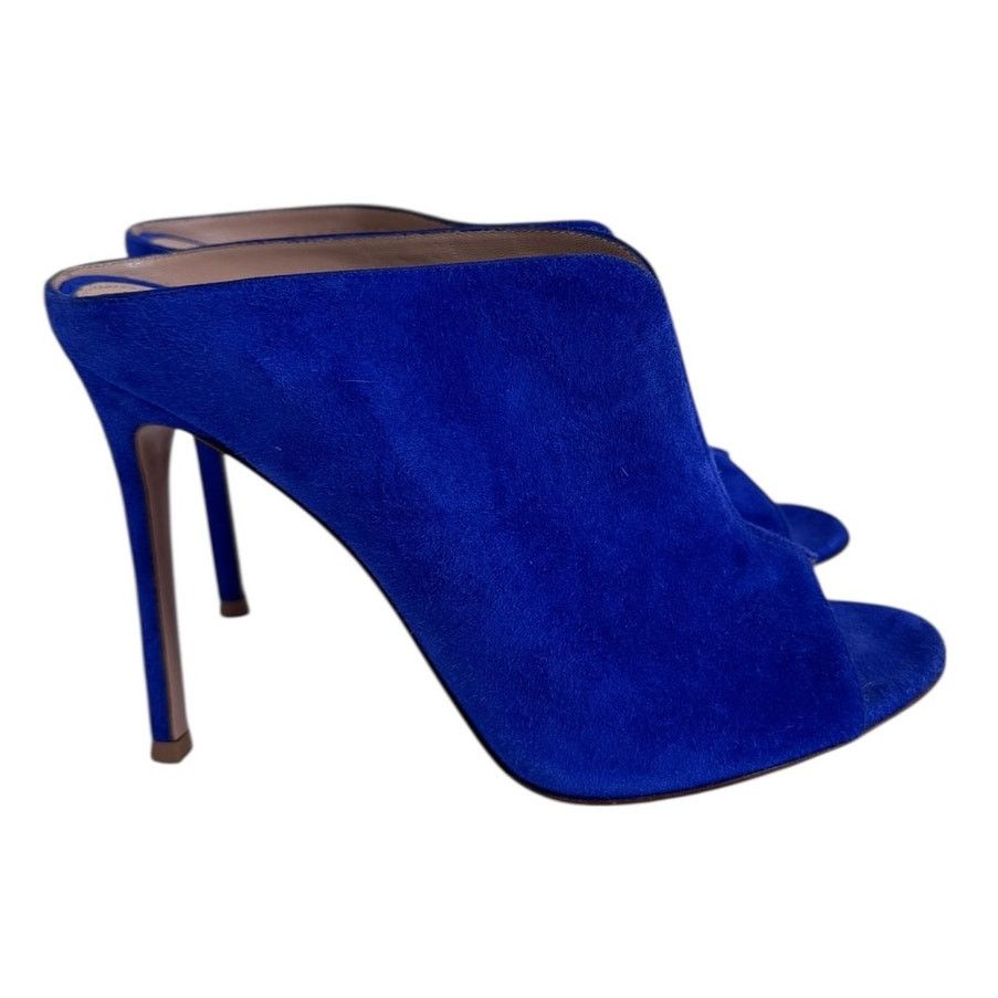 Gianvito Rossi Gianvito Rossi Italy Cobalt Blue Suede Mule Heels Sz 37 Size US 6.5 / IT 36.5 - 1 Thumbnail