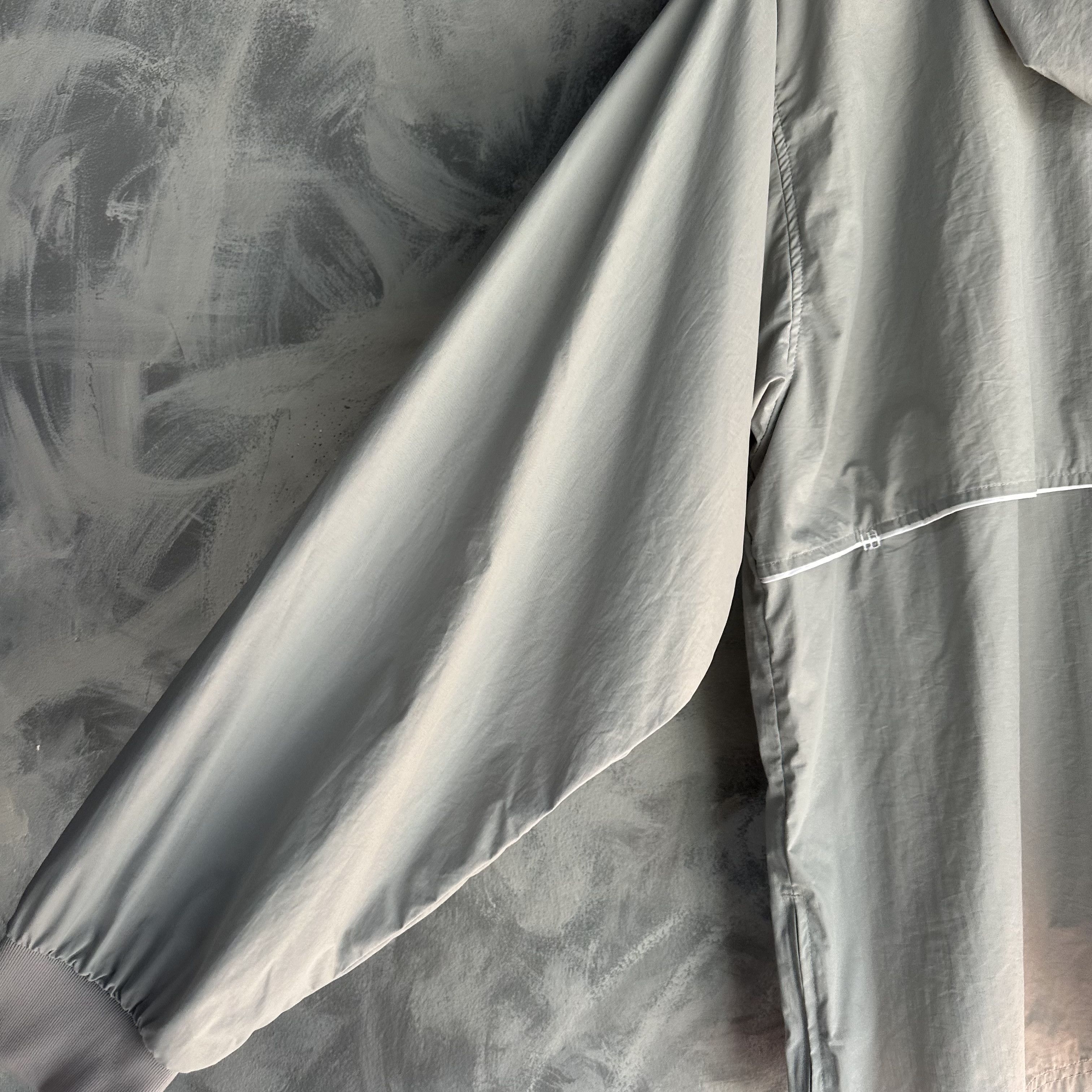 Adidas Vintage Adidas Windbreaker Jacket Mens Silver Gray Pullover Size US XL / EU 56 / 4 - 6 Thumbnail