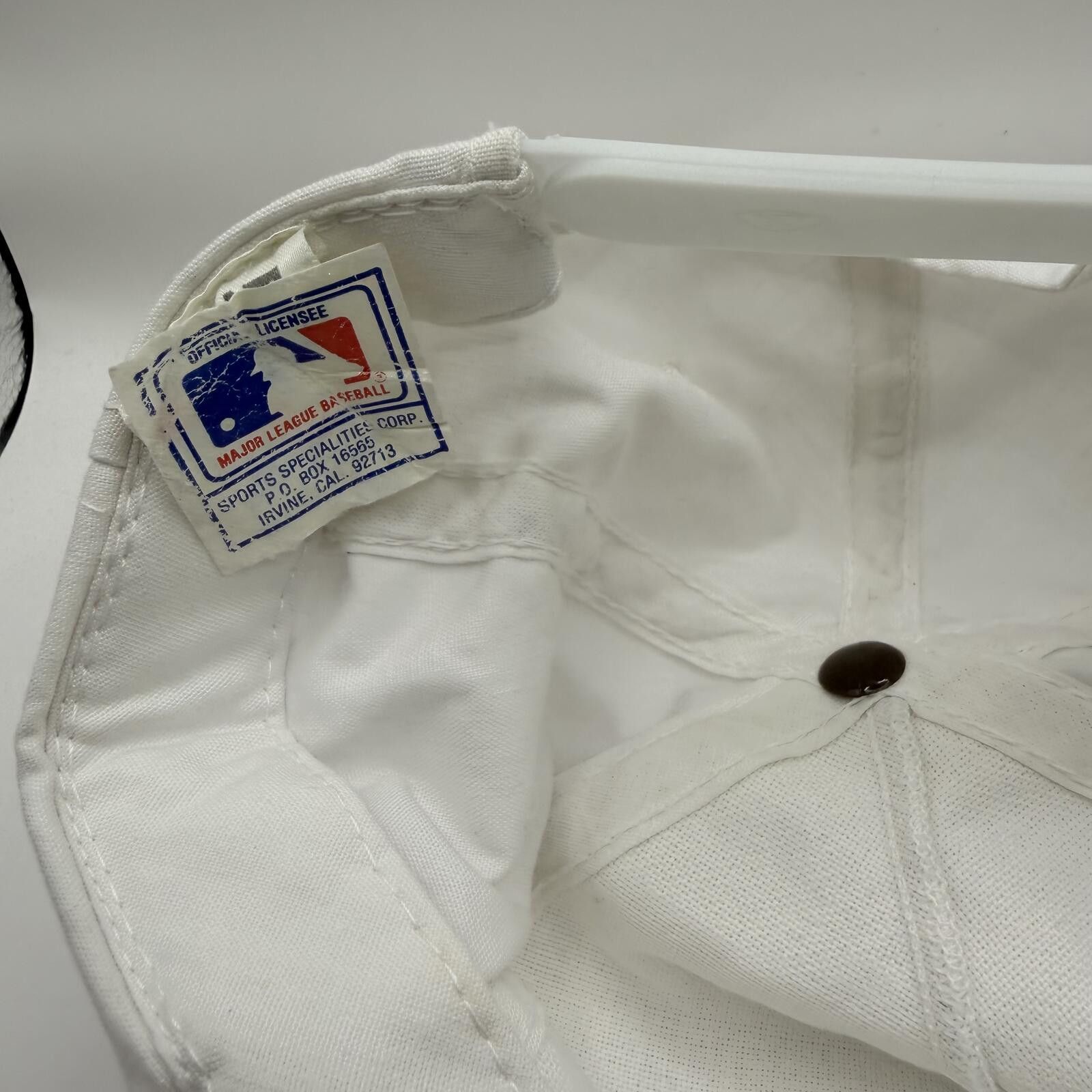 MLB MLB Hat White VTG Oakland Athletic 1988 A.L West Champions Size ONE SIZE - 3 Thumbnail