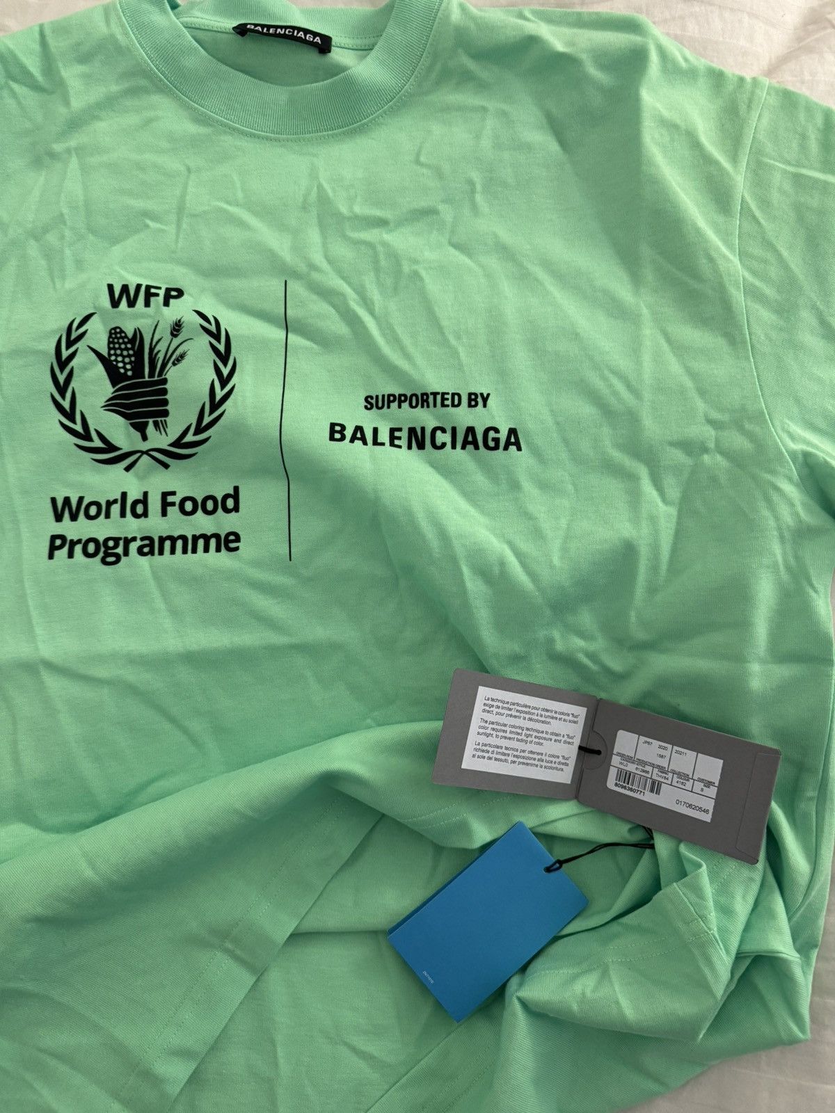 Balenciaga Balenciaga WFP t shirt Size US S / EU 44-46 / 1 - 5 Thumbnail