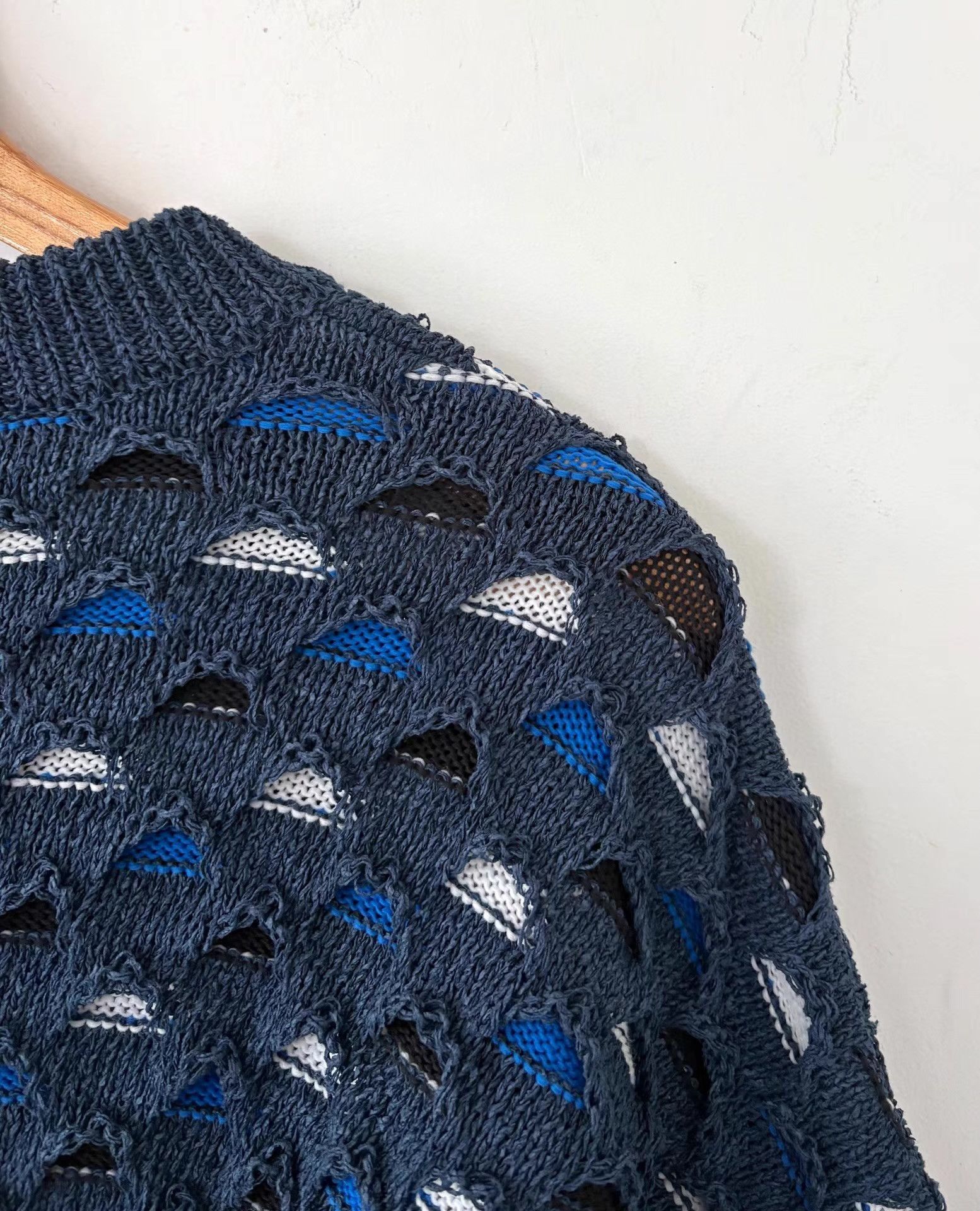 CFCL Blue V-Neck Patterned Sweater Size M Size US M / EU 48-50 / 2 - 4 Thumbnail