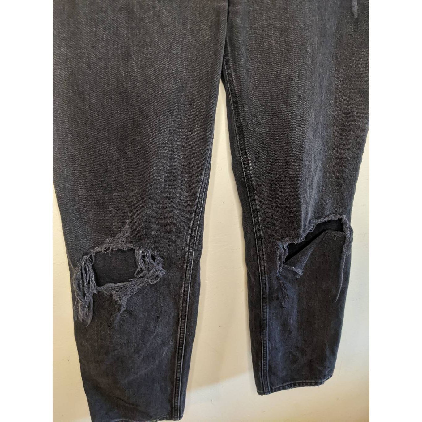 Abercrombie & Fitch Abercrombie & Fitch '90s Straight Ultra High Rise Jeans 26/2 Size 26" / US 2 / IT 38 - 11 Thumbnail