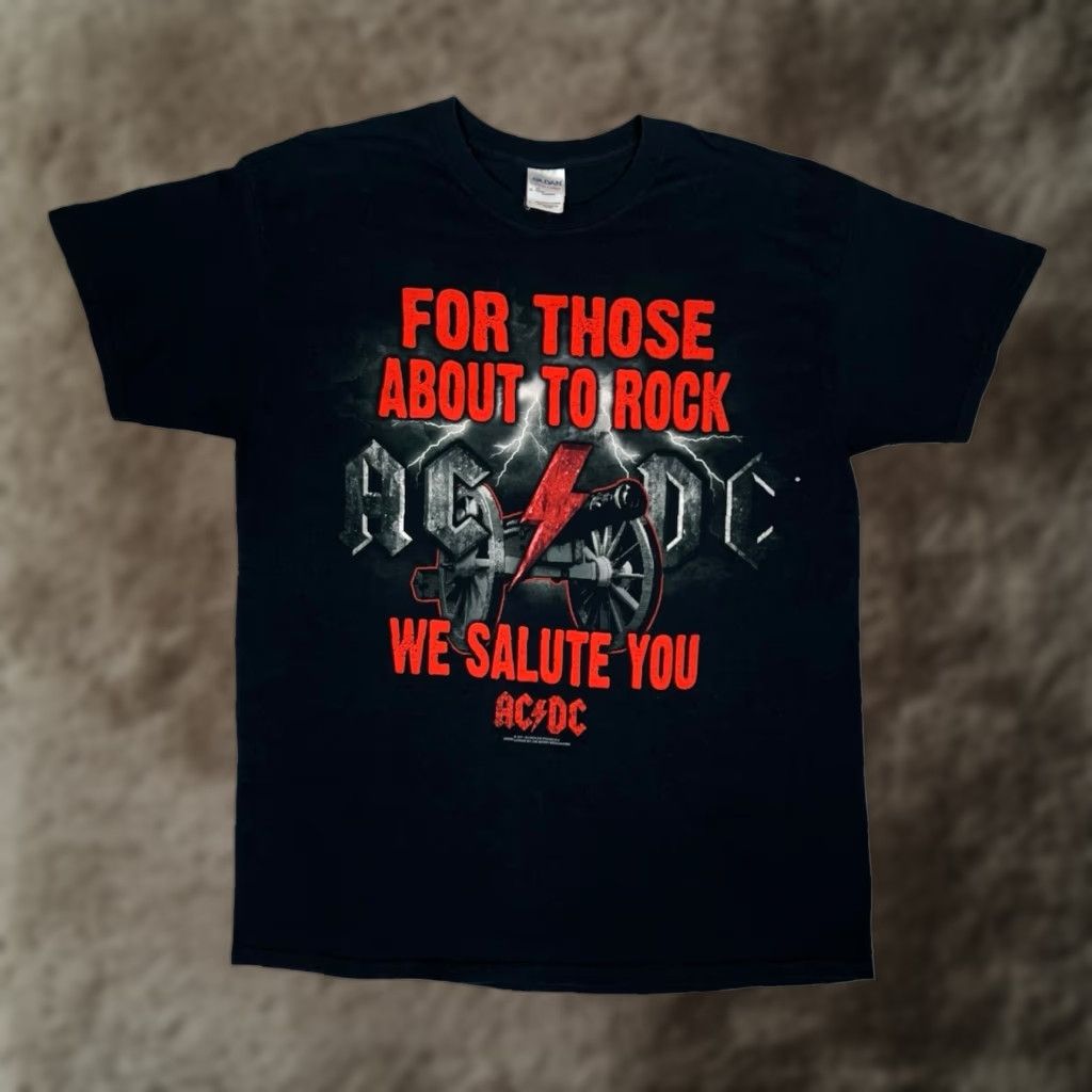 Gildan AC/DC For Those About To Rock We Salute You Band T-Shirt Mens Size Large Size US L / EU 52-54 / 3 - 1 Thumbnail