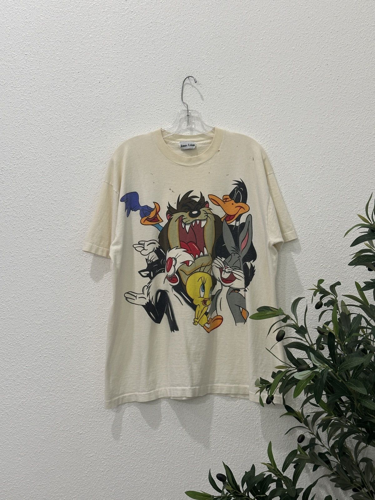 Warner Bros Vintage Looney Tunes Earner Bros TShirt Single Stitch Taz Size US XL / EU 56 / 4 - 1 Thumbnail