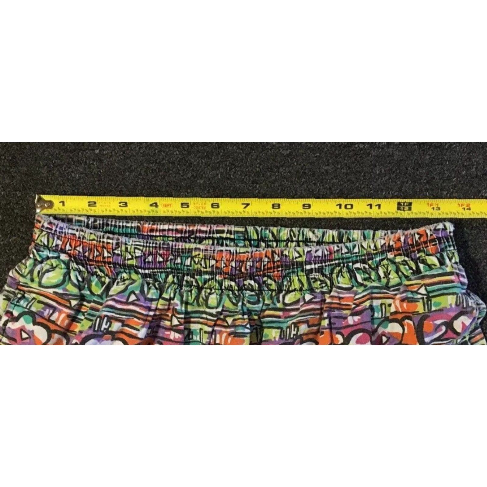 Etro VINTAGE Abstract Art All Over Print Shorts L Women Green 80s 90s Vaporwave Grunge Retro Surf Skate Beach Western Punk 70s 80s Size 36" / US 14 / IT 50 - 7 Thumbnail