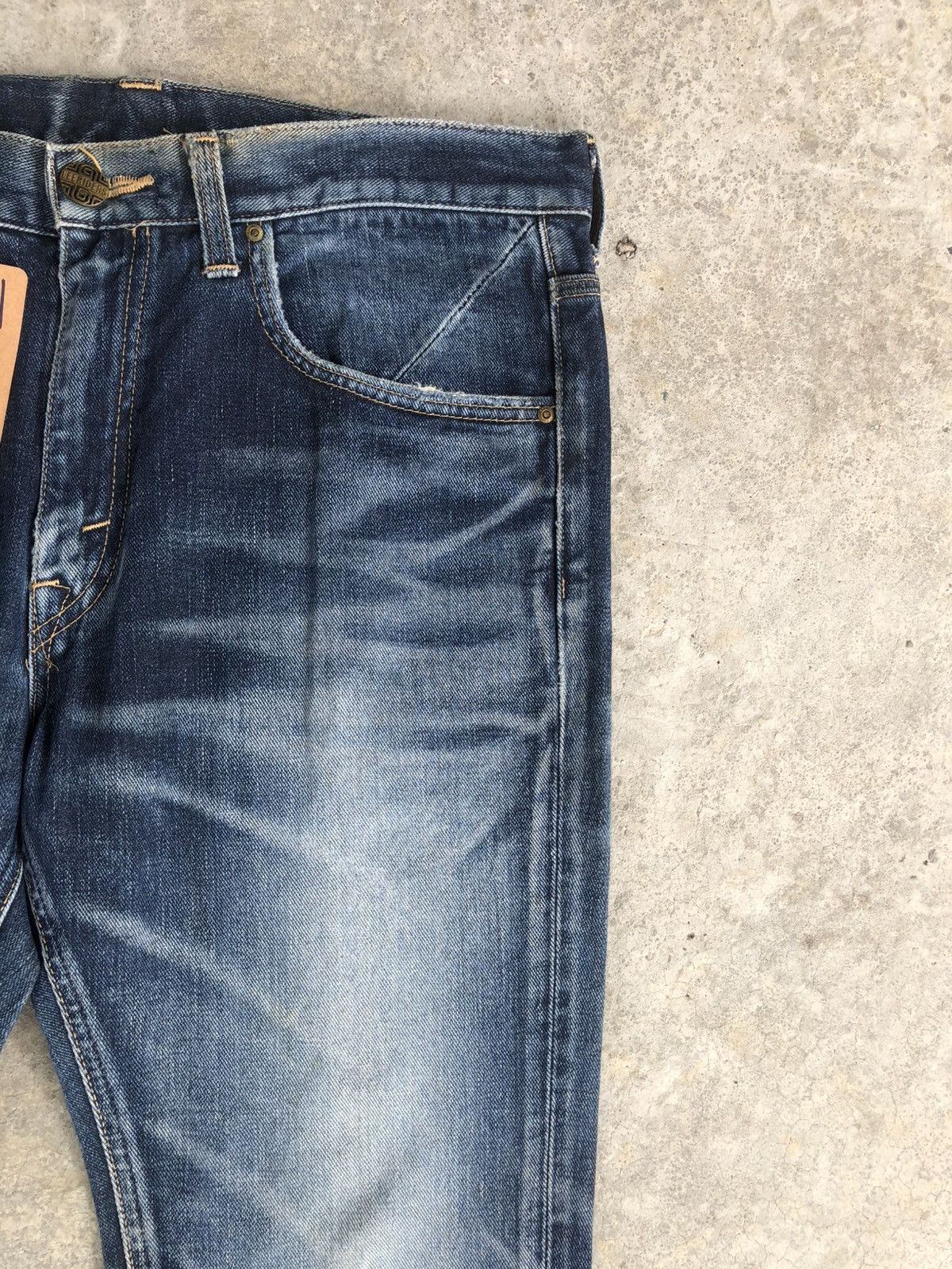 If Six Was Nine Japanese Lee Flared Jeans Distressed Denim Size US 33 - 5 Thumbnail