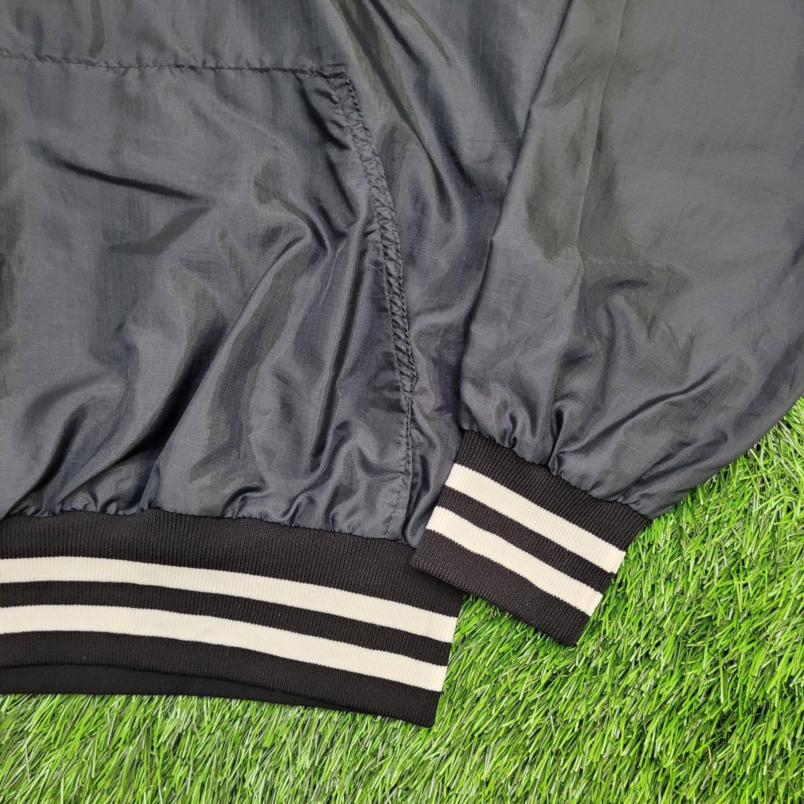 Vintage Vintage King-Louie Bomber Jacket L 25x26 Baggy McDonalds Size US L / EU 52-54 / 3 - 12 Thumbnail