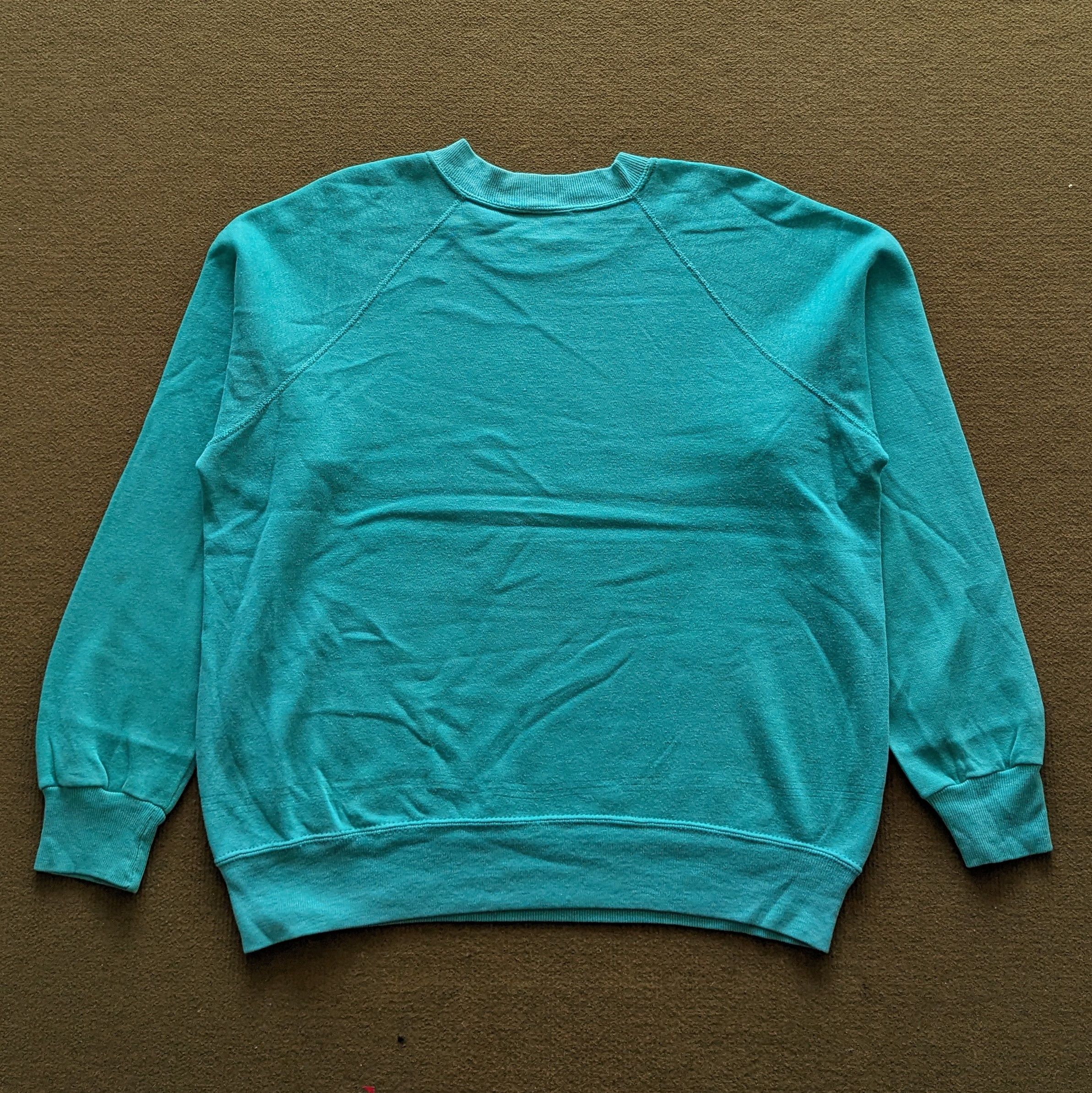 Other Vintage DEVILS POINT Streetwear Crewneck Style Sweatshirt Size US L / EU 52-54 / 3 - 3 Thumbnail