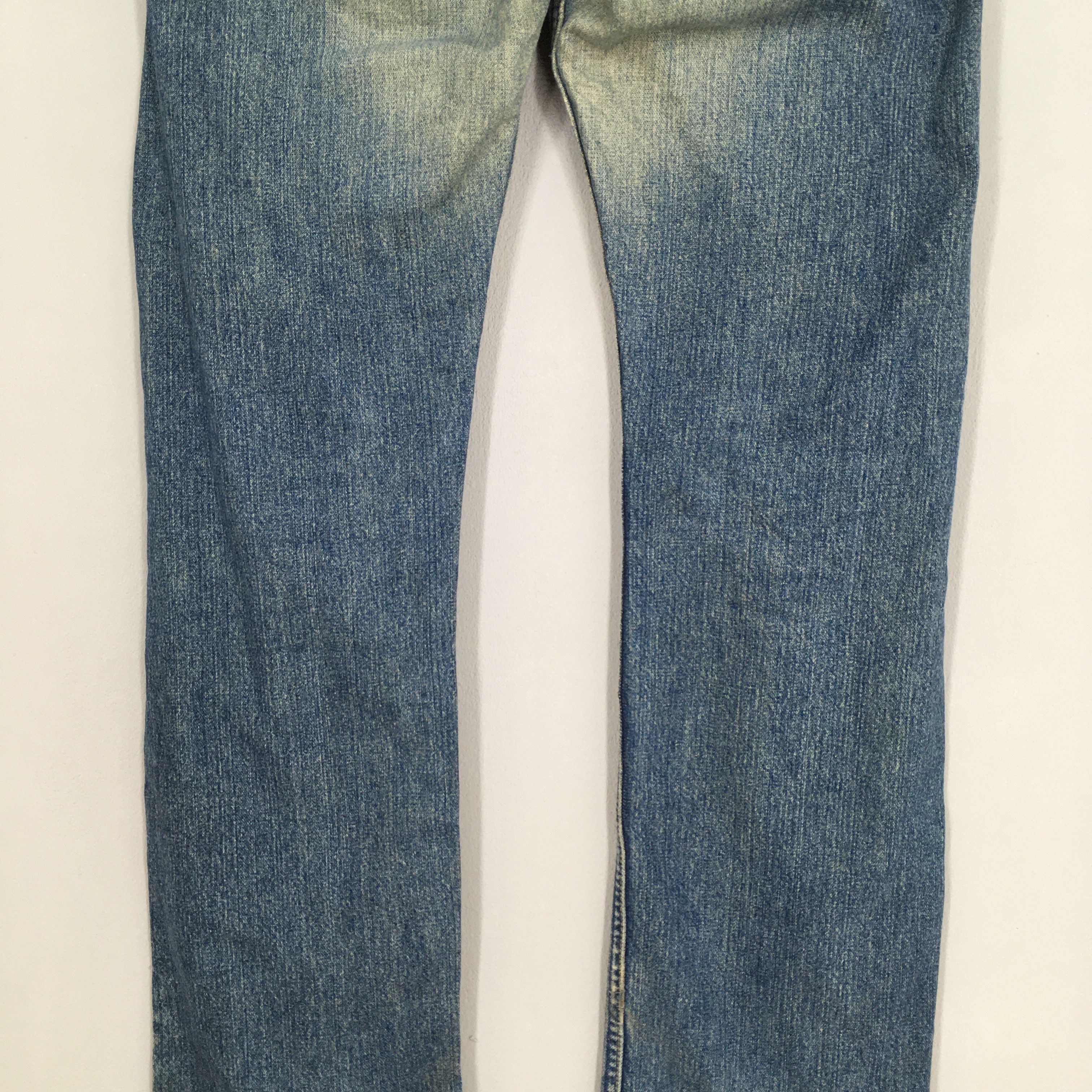 Jean Size 33x33 Vintage Y2K Levi's 501 Faded Blue Jeans Size US 33 - 12 Thumbnail