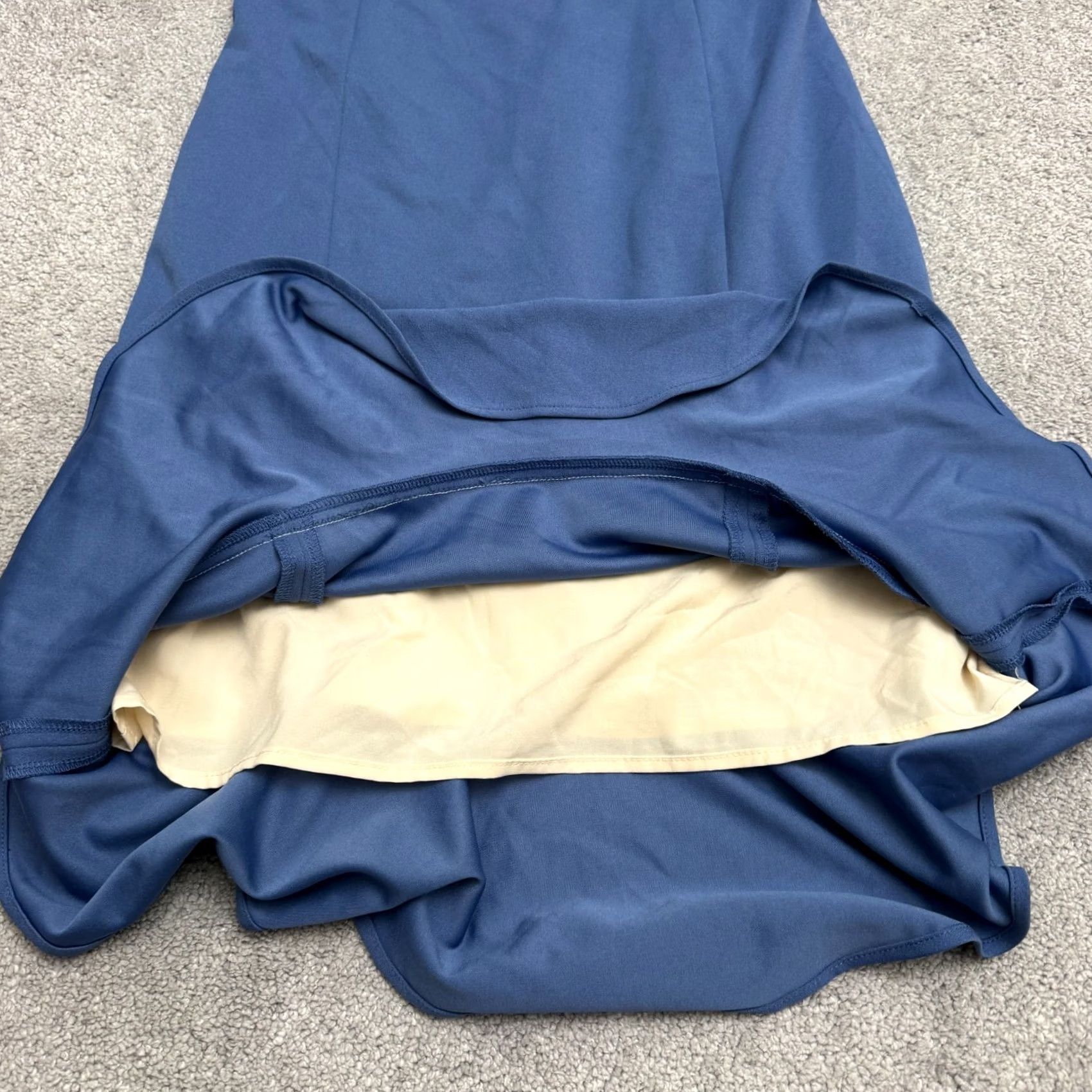 Vintage Paper Crown Midi Sheath Dress Womens Medium Blue Ruffle Hem Short Sleeve Rayon Size 32" / US 10 / IT 46 - 3 Thumbnail
