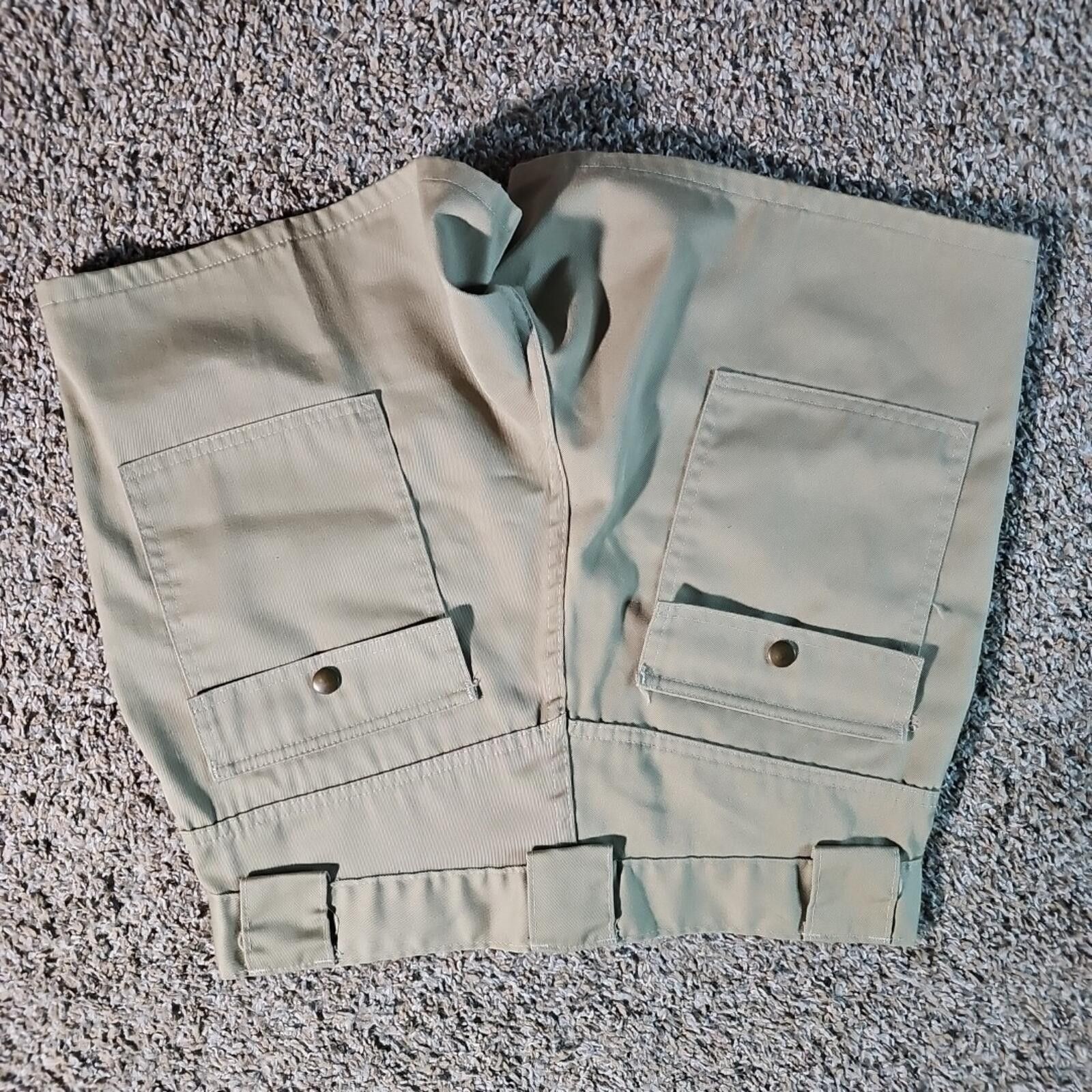 St. Johns Bay Womens Cargo Shorts St Johns Bay SEE MEASUREMENTS Size 32" / US 10 / IT 46 - 5 Thumbnail
