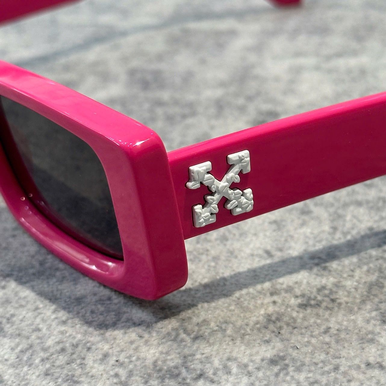 Off-White OFF WHITE ARTHUR PINK SUNGLASSES Size ONE SIZE - 3 Thumbnail