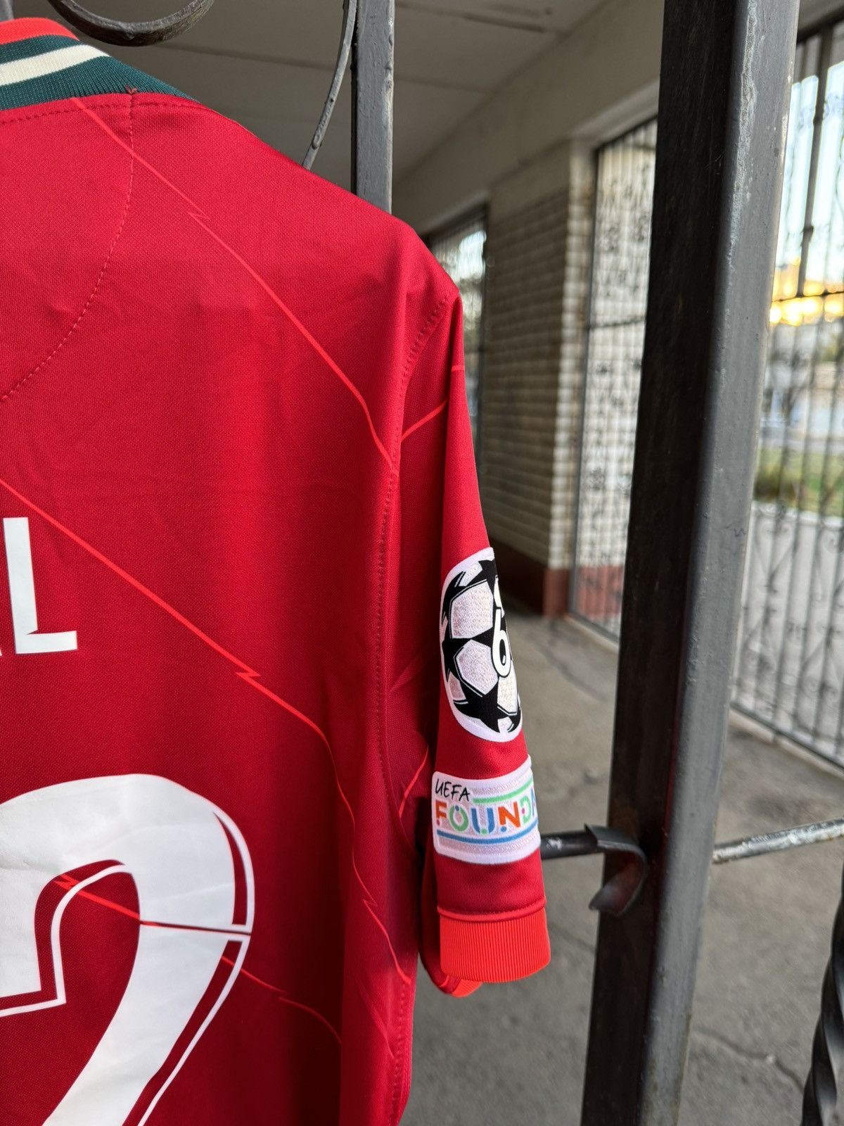 Nike Nike Liverpool 2021 Home Jersey Champions League Shirt Size US L / EU 52-54 / 3 - 14 Thumbnail