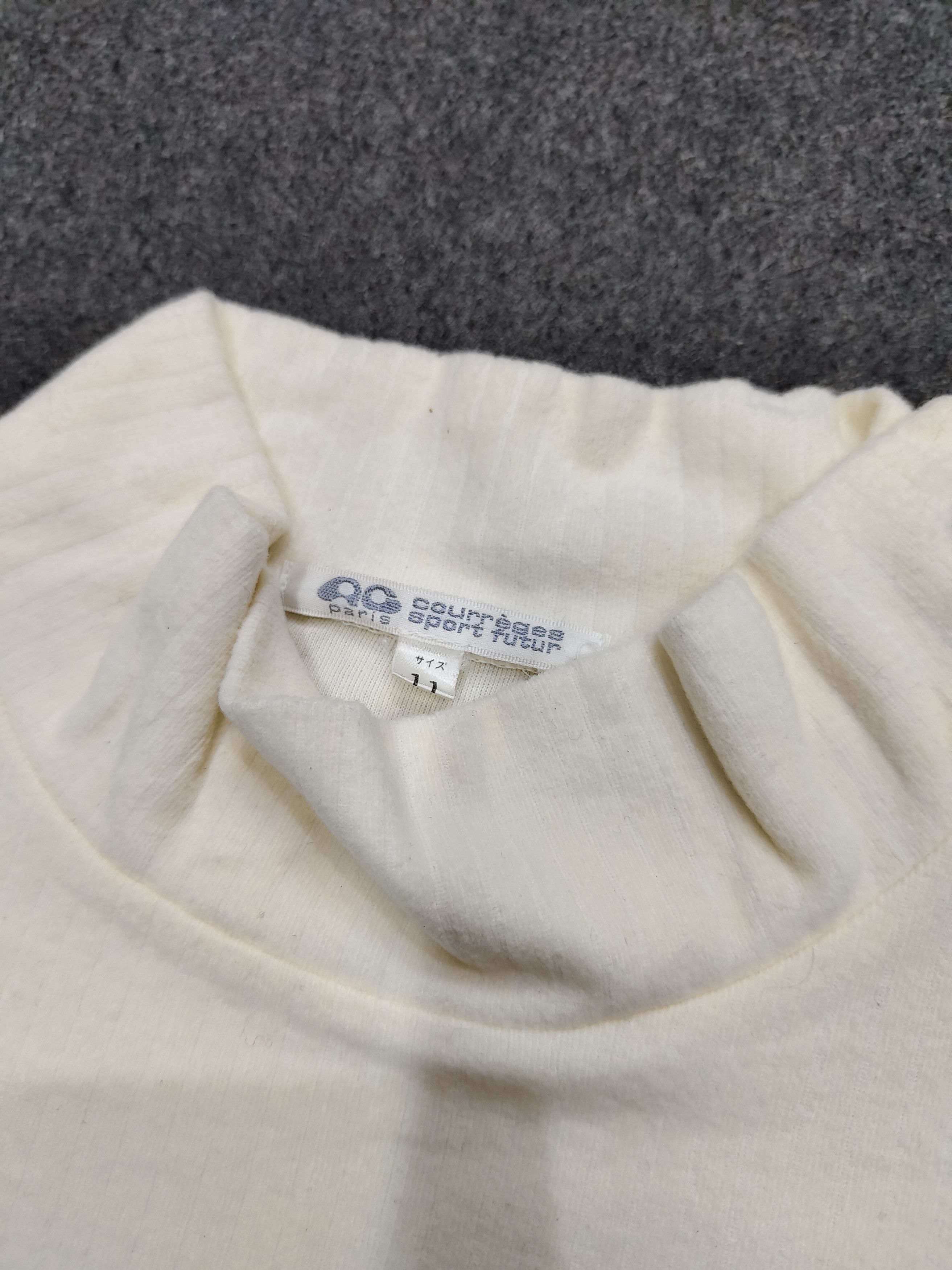 Courreges RARE 🇫🇷 Vtg Courreges Center Logo Embroidered Turtleneck Size L / US 10 / IT 46 - 9 Thumbnail