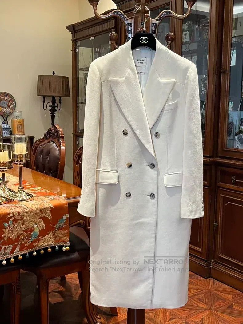 Hermes Hermes Beige Showpiece Suit Coat Size XS / US 0-2 / IT 36-38 - 1 Thumbnail