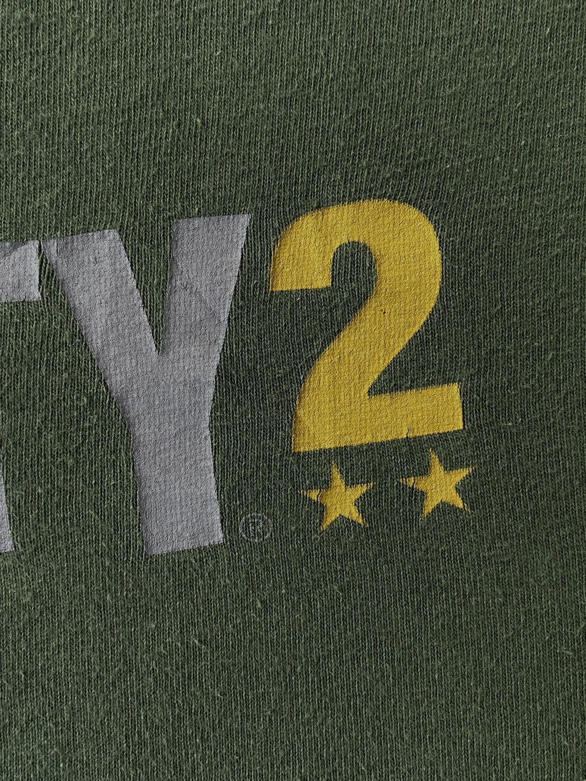 Vintage Call of Duty 2 Game Tee - 2005 Size US XL / EU 56 / 4 - 2 Thumbnail
