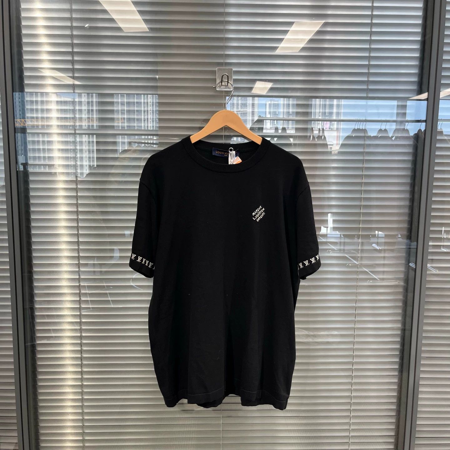 Louis Vuitton LV x Pharrell Black Cuff Allover Print Knit Tee L Size US L / EU 52-54 / 3 - 1 Thumbnail