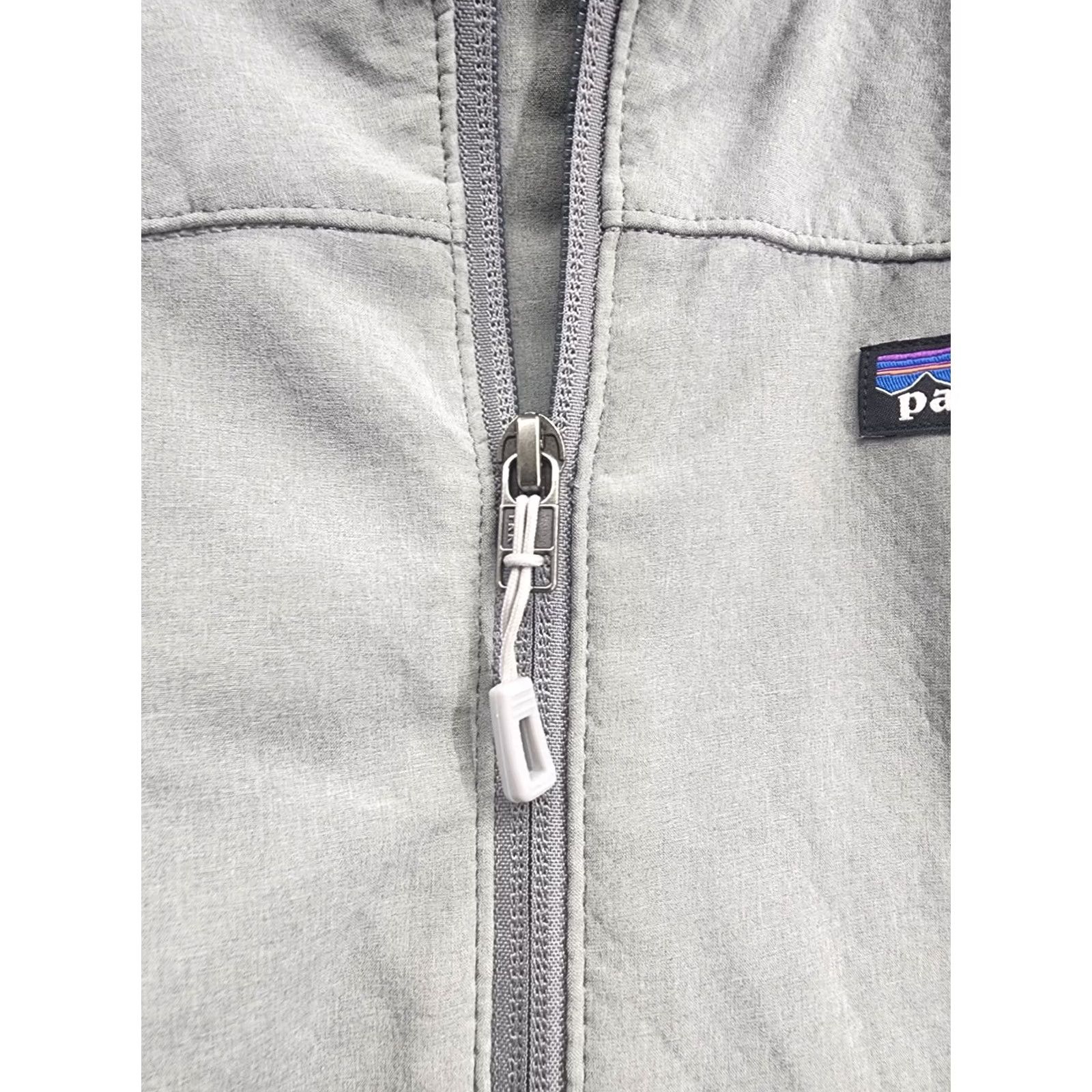 Patagonia Womens Patagonia Worn Wear Jacket Long Sleeve Full Zip Gray Softshell S Small Gr ay Logo Zipper Regular Fit Casual Modern Size S / US 4 / IT 40 - 3 Thumbnail
