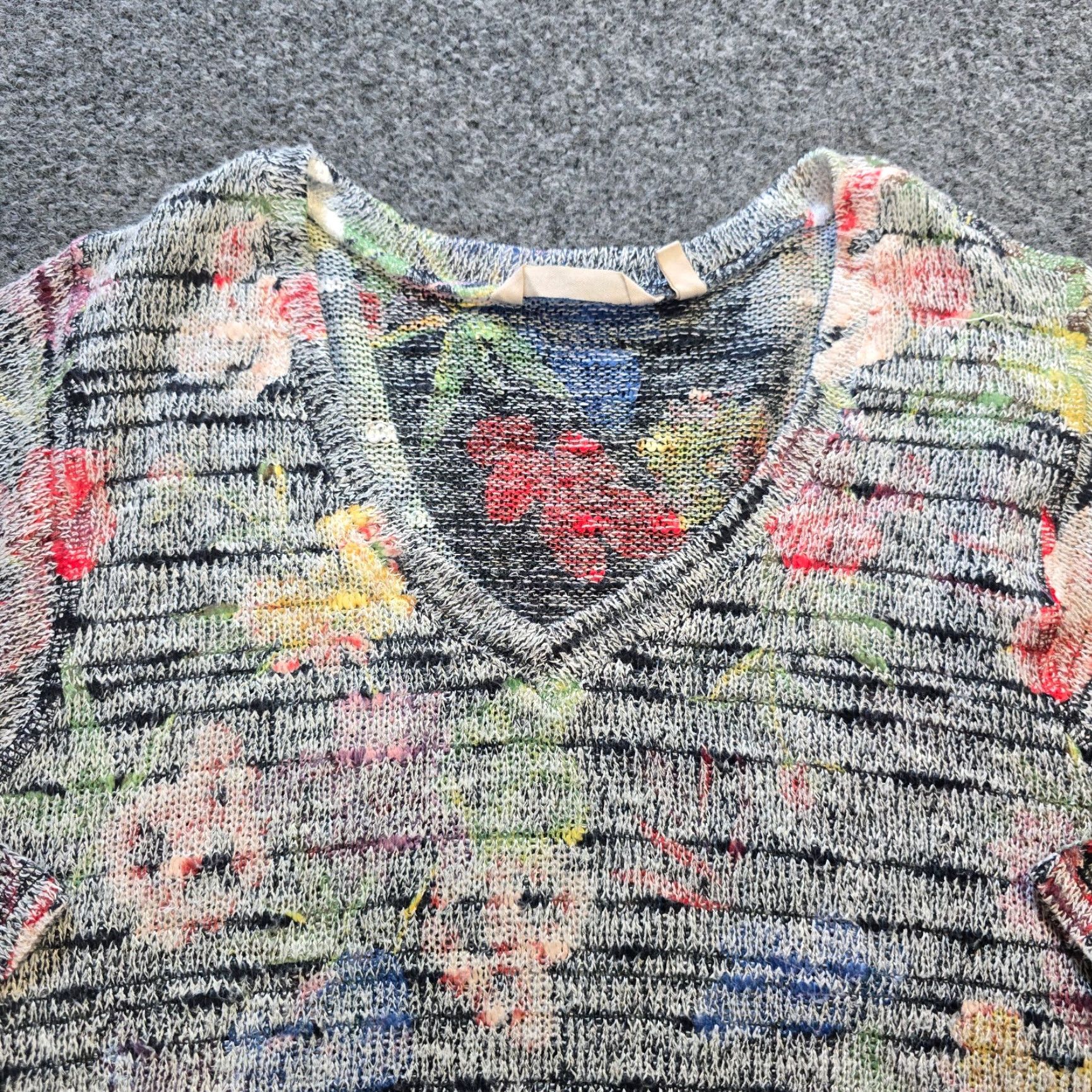 Soft Surroundings Soft Surroundings Sweater Womens Size Small Gray Floral Colorful Pullover Casual Size S / US 4 / IT 40 - 2 Thumbnail