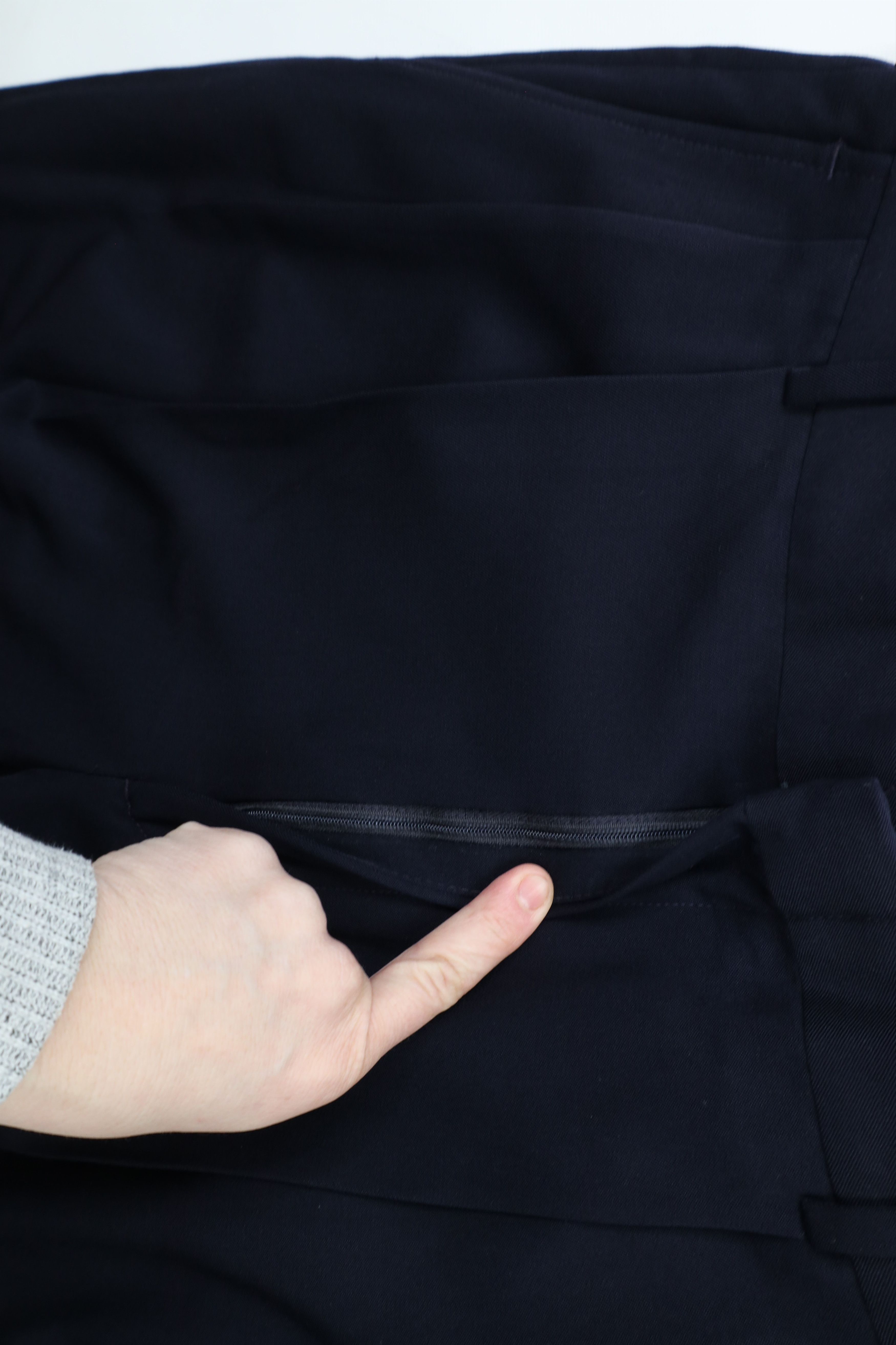 Lands' End × Vintage Vintage 90s Lands End Cuffed Wool Chino Pants Navy Blue USA Size US 36 / EU 52 - 7 Thumbnail