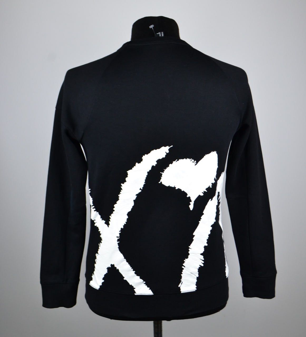 H&M × XO H&M x The Weeknd XO Sweatshirt Crewneck Big Logo Size XS Size US XS / EU 42 / 0 - 1 Thumbnail