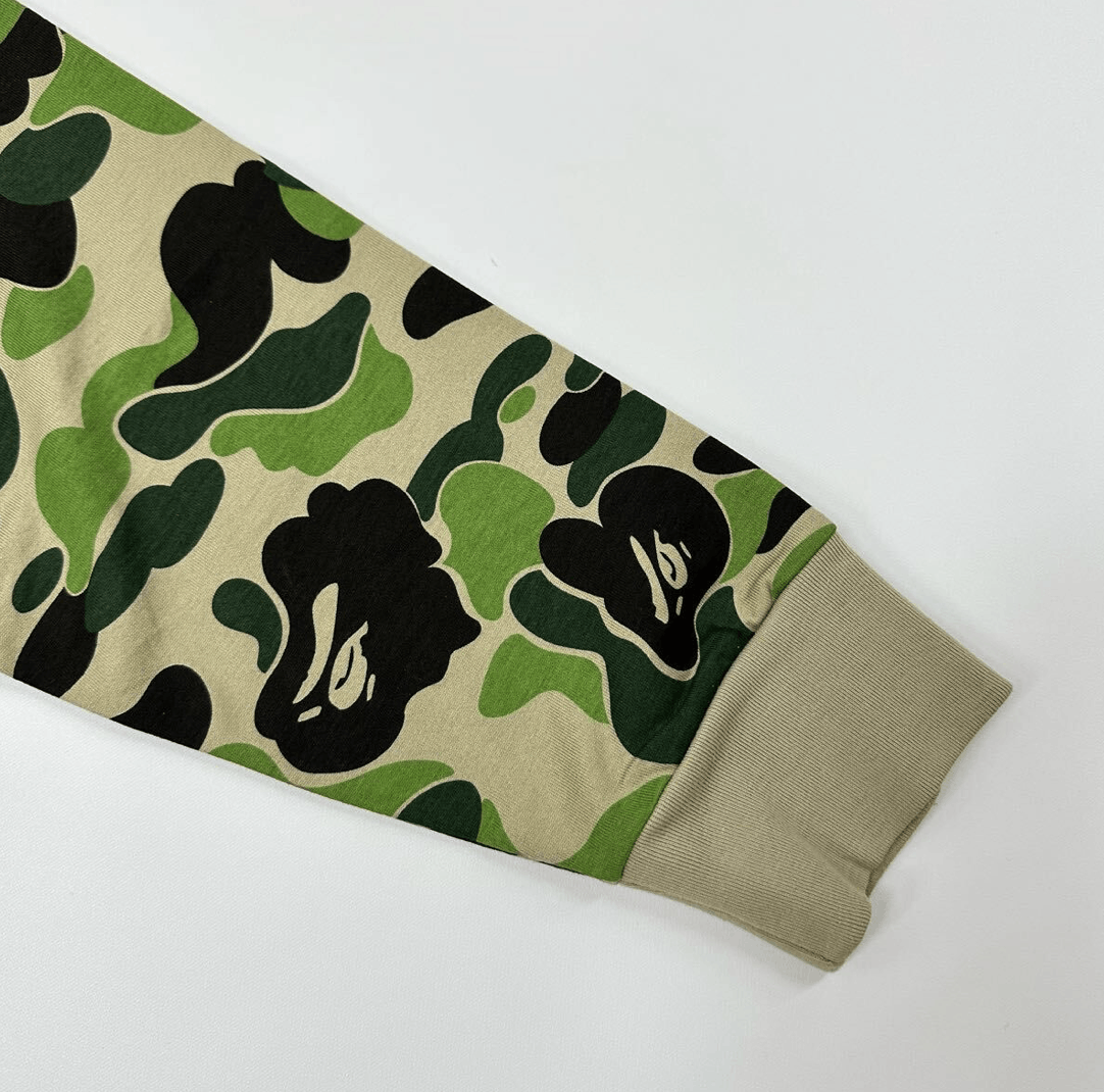 Bape A Bathing Ape BAPE ABC Camo NYC One Point LS Tee Size US M / EU 48-50 / 2 - 5 Thumbnail