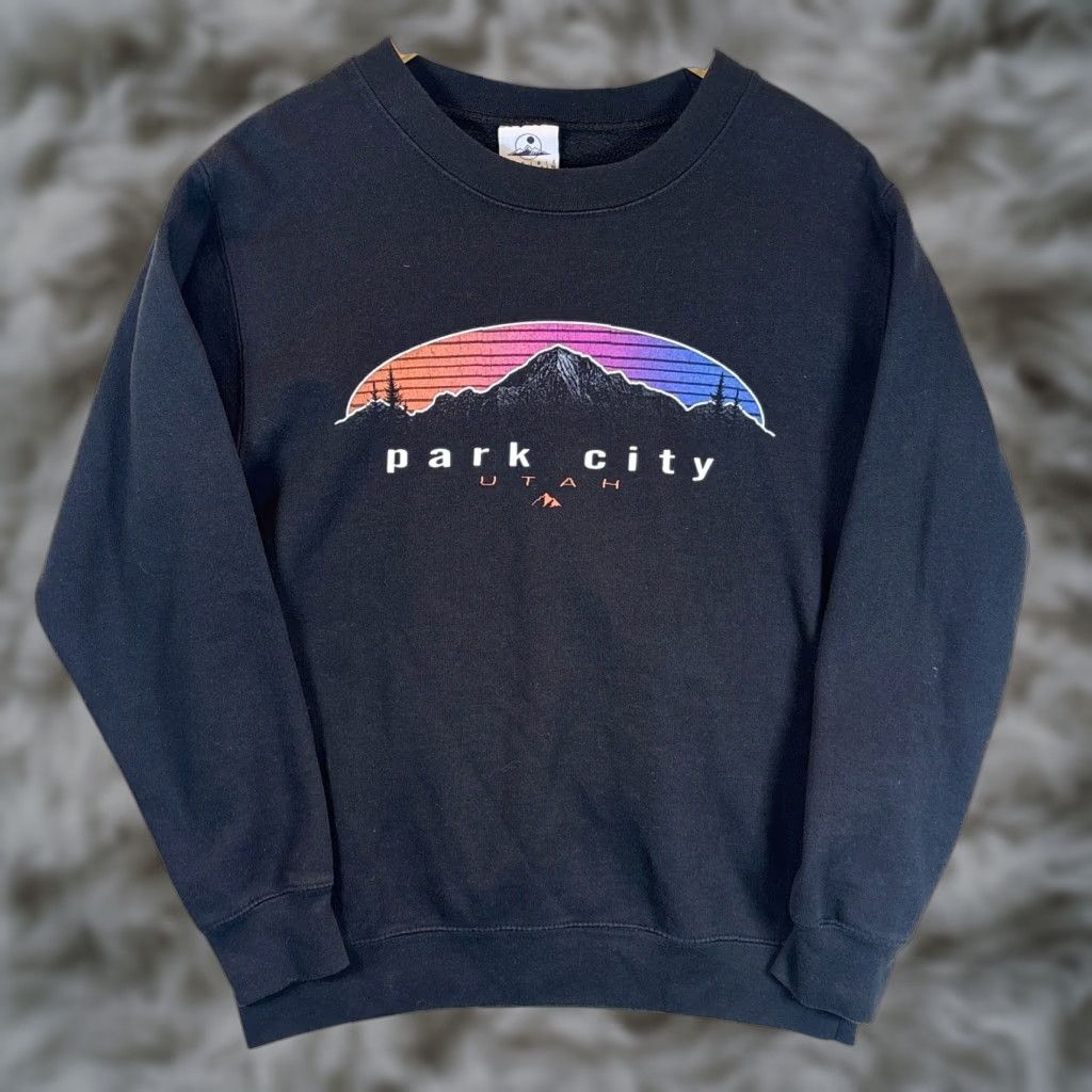 Vintage Park City Utah Sweatshirt Black Small Pullover Fleece Crewneck Casual Outdoor Unisex Adults Sweatshirt 90s Classic Crew Neck Size US S / EU 44-46 / 1 - 1 Thumbnail