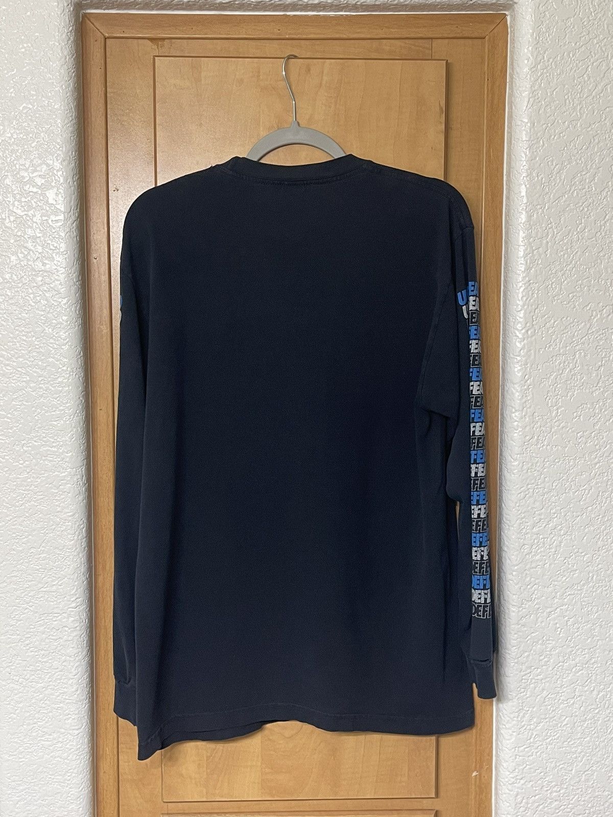 Undefeated Undefeated black long sleeve Blue and White Size US M / EU 48-50 / 2 - 2 Thumbnail