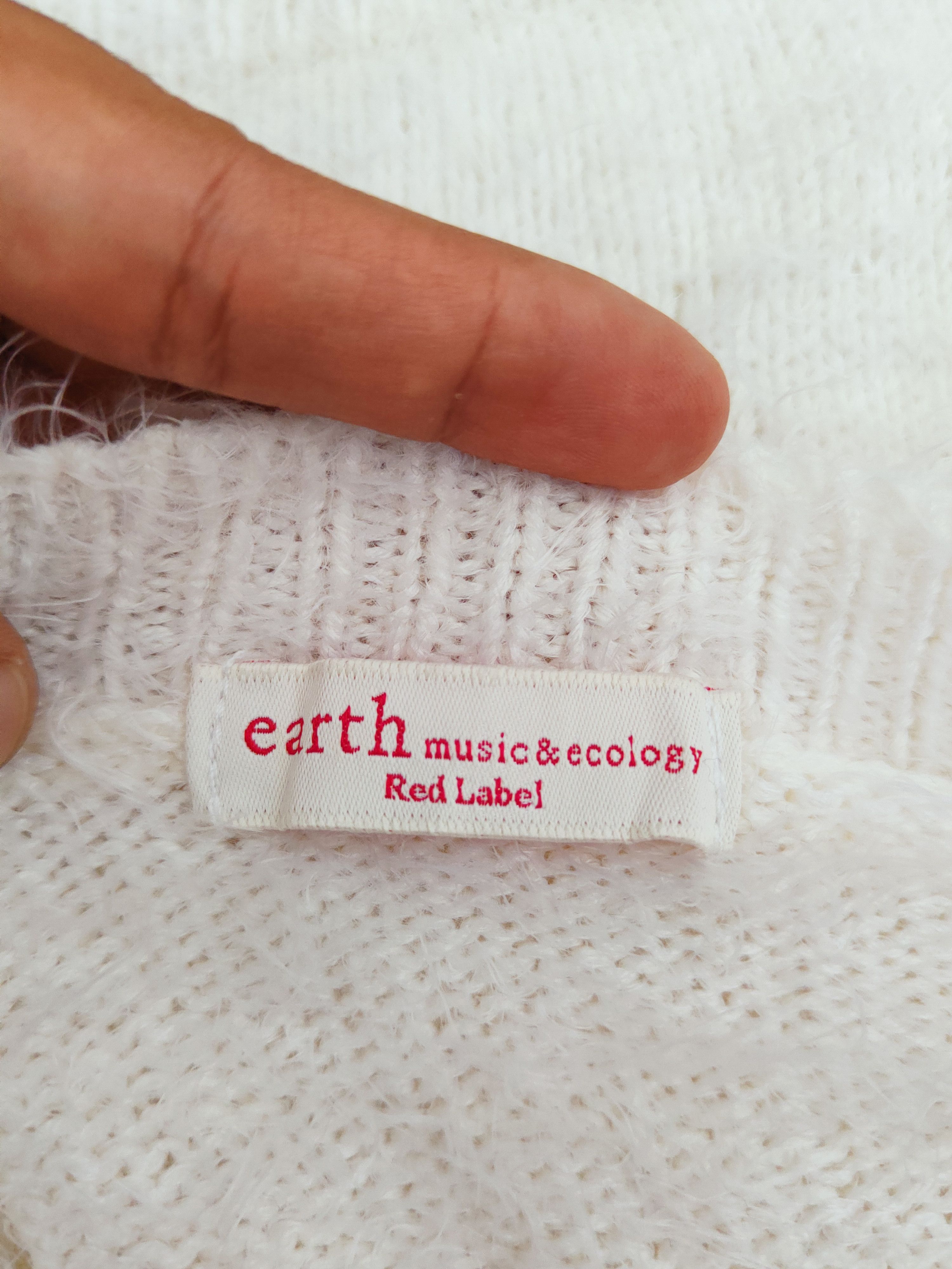 Designer × Japanese Brand × Vintage Vintage Earth Music & Ecology Cream Fur Mohair Knitwear Size L / US 10 / IT 46 - 12 Thumbnail