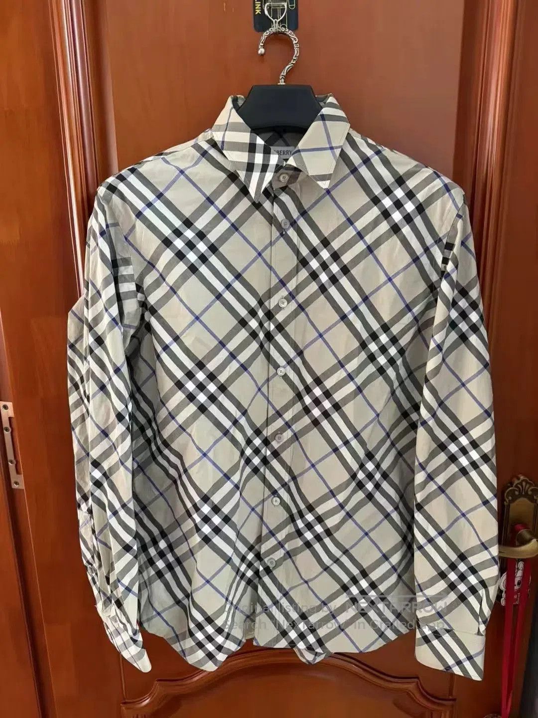 Burberry Burberry Check Long. Size US M / EU 48-50 / 2 - 1 Thumbnail