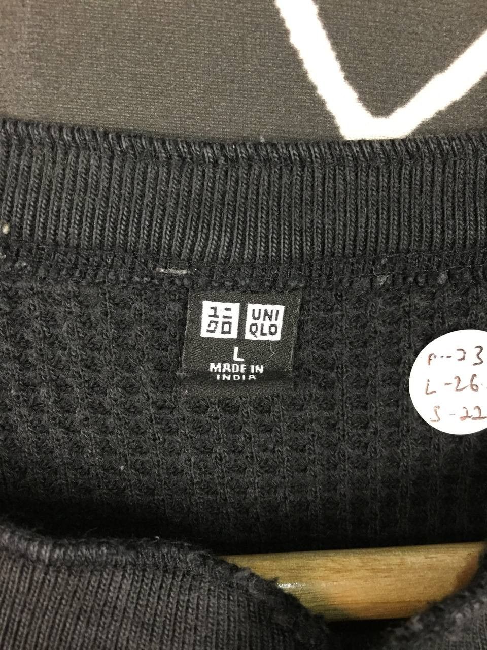 Uniqlo Uniqlo Waffle Knit Thermal Henley Long Sleeve Tee Size L Size US L / EU 52-54 / 3 - 11 Thumbnail
