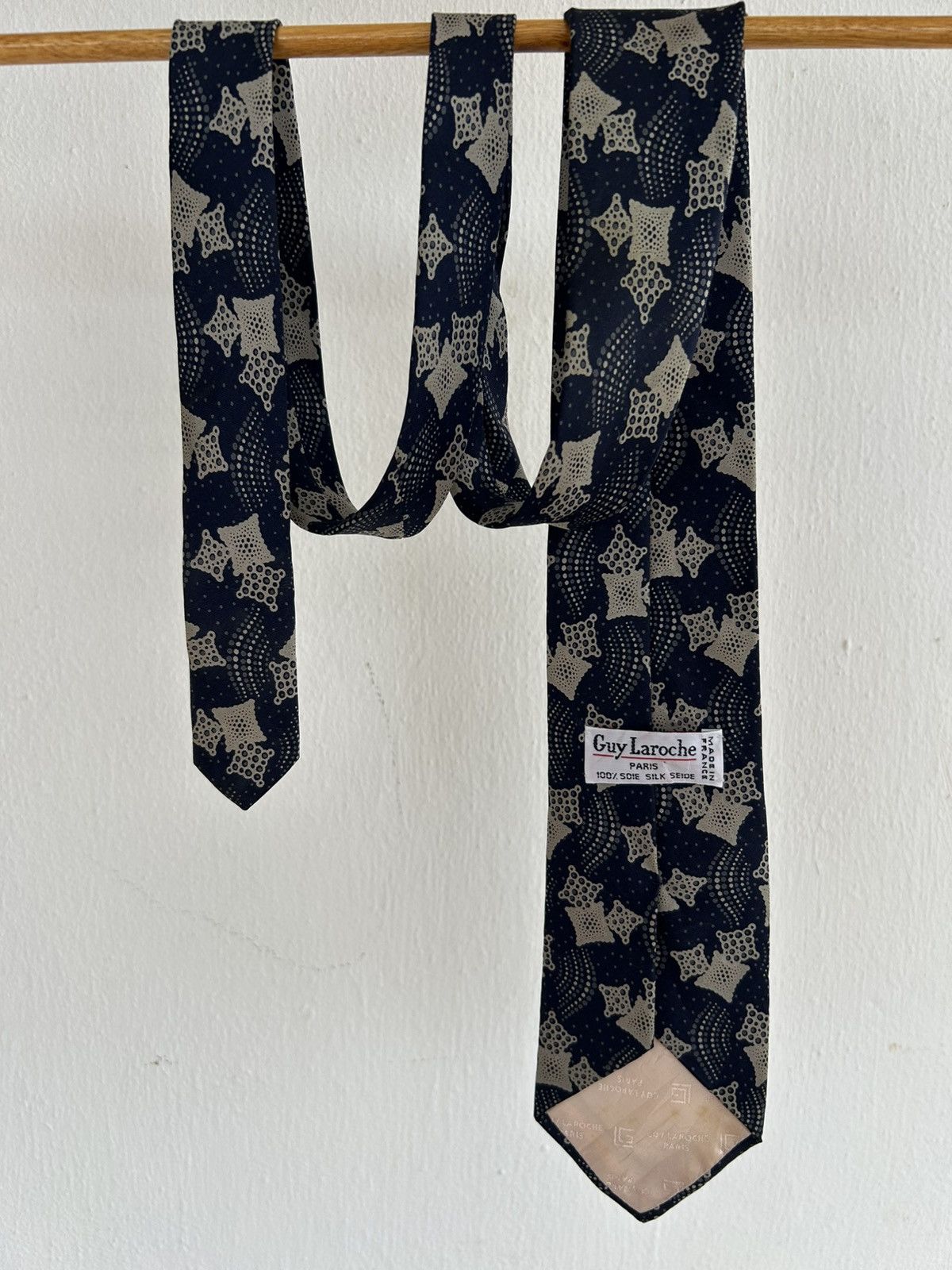 Guy Laroche Guy Laroche Vintage Tie Size ONE SIZE - 2 Thumbnail