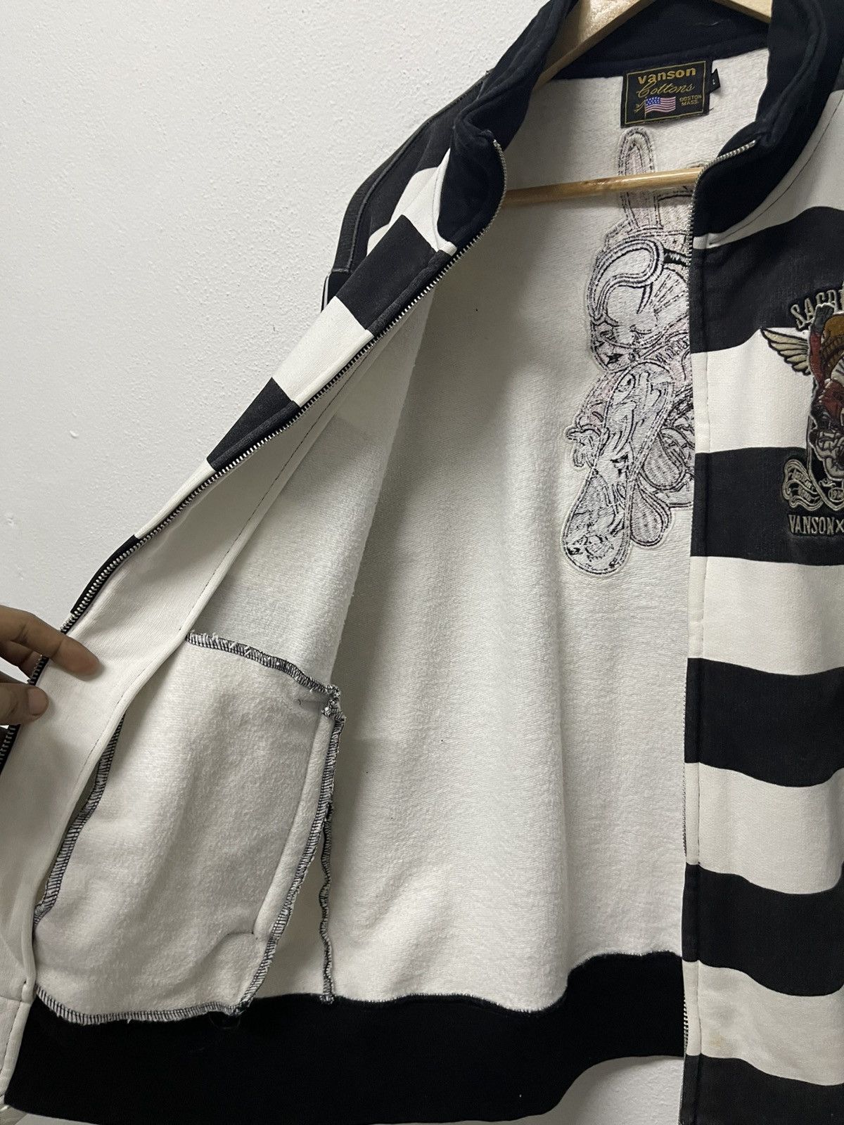 Japanese Brand × Vanson Leathers × Vintage 2000s VANSON X T.F.O.A STRIPES EMBROIDERED ZIPPER SWEATER Size US L / EU 52-54 / 3 - 15 Thumbnail