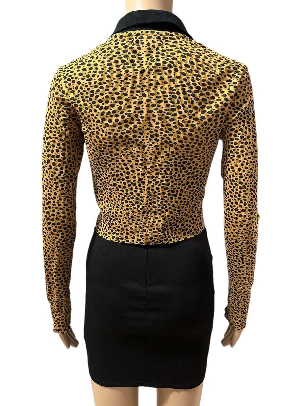 Urban Outfitters Trendy Leopard Print Crop Top with Black Collar Size S / US 4 / IT 40 - 3 Thumbnail