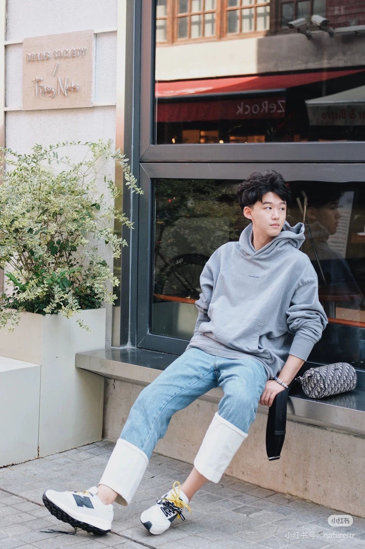 Balenciaga gray oversized hoodie from Balenciaga Size US S / EU 44-46 / 1 - 9 Thumbnail