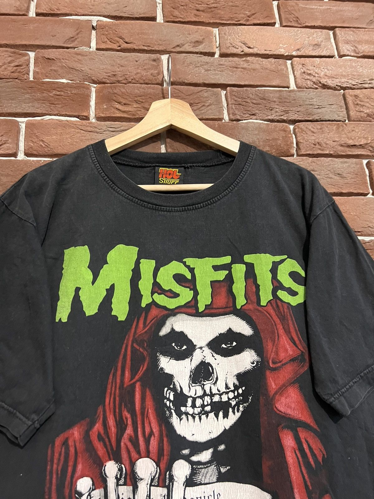 Band Tees Rare Vintage Y2K 00s Misfits Fiend Club Punk Band Tee Size US L / EU 52-54 / 3 - 5 Thumbnail
